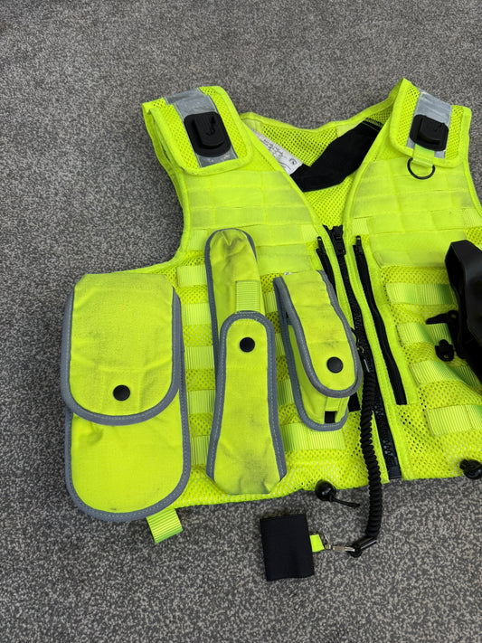 Ex Police Safariland Hi-Vis MOLLE Vest With Taser X2 Holster Police Tactical Security Vest MEDIUM