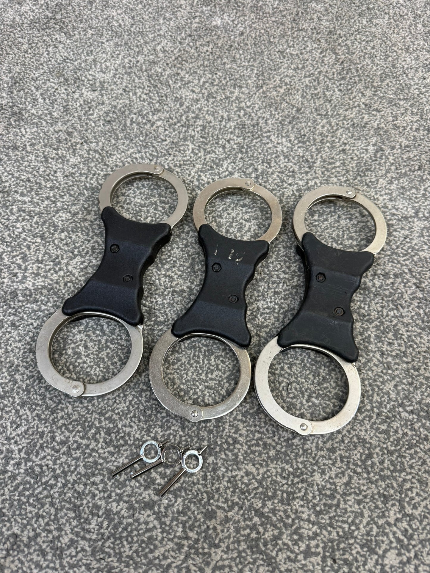 Ex Police Hiatt Rigid Handcuffs With Serial Security Cuffs Displays Collector