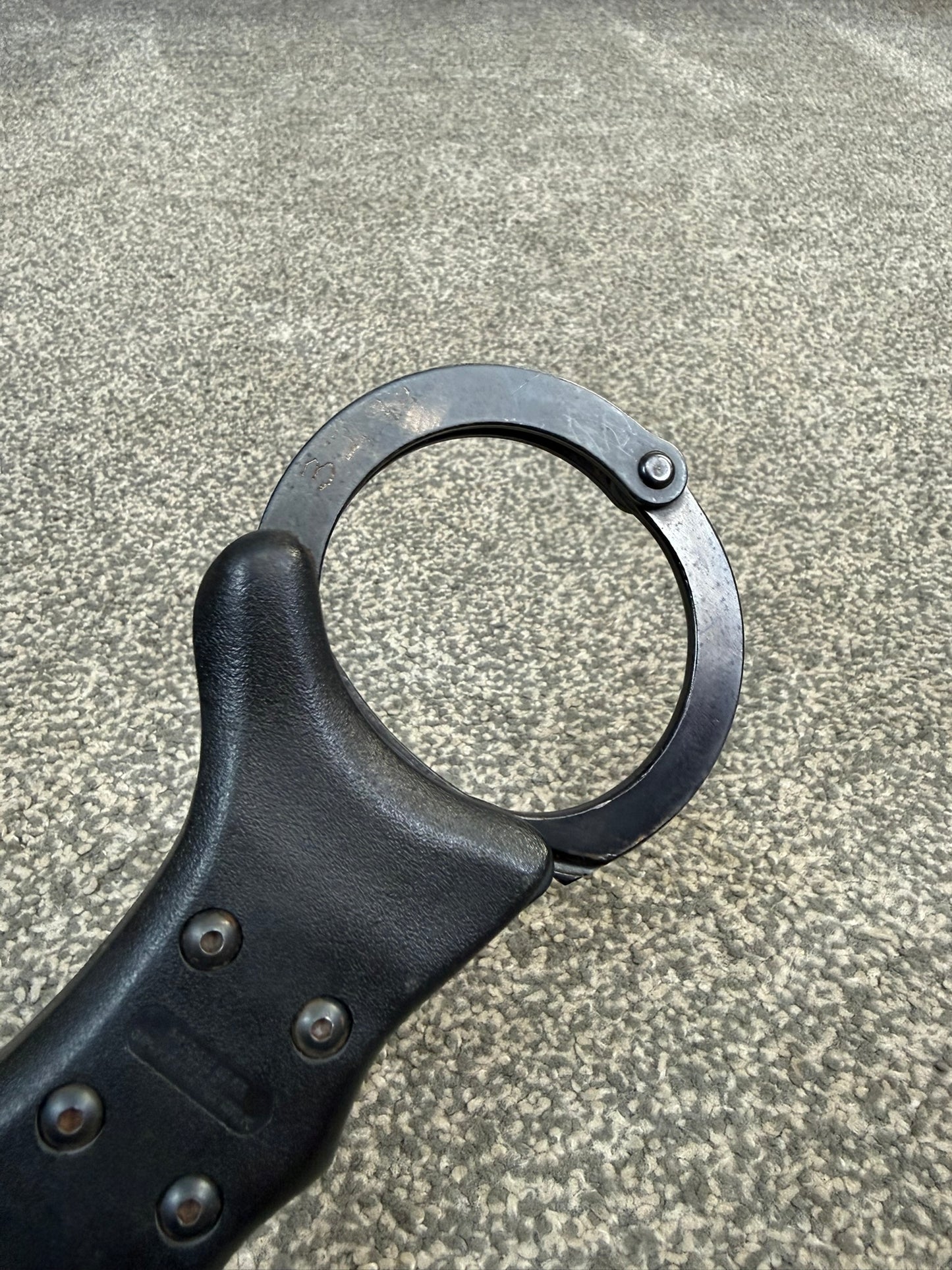 Ex Police Black Quik-Kuf Handcuffs Cuffs With Key Security Collectible Memorabilia