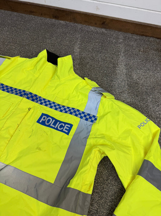 Ex Police Badged Hi Vis Endura Waterproof Cycling Patrol Jacket - X Large Collector TV Film Uniform