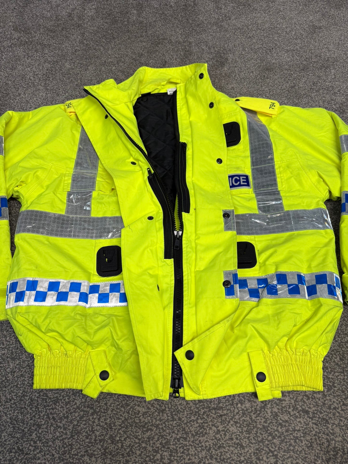 Ex Police Waterproof Hi Vis Bomber Jacket BADGED With Quilted Liner MEDIUM Collector Display Film TV Uniform