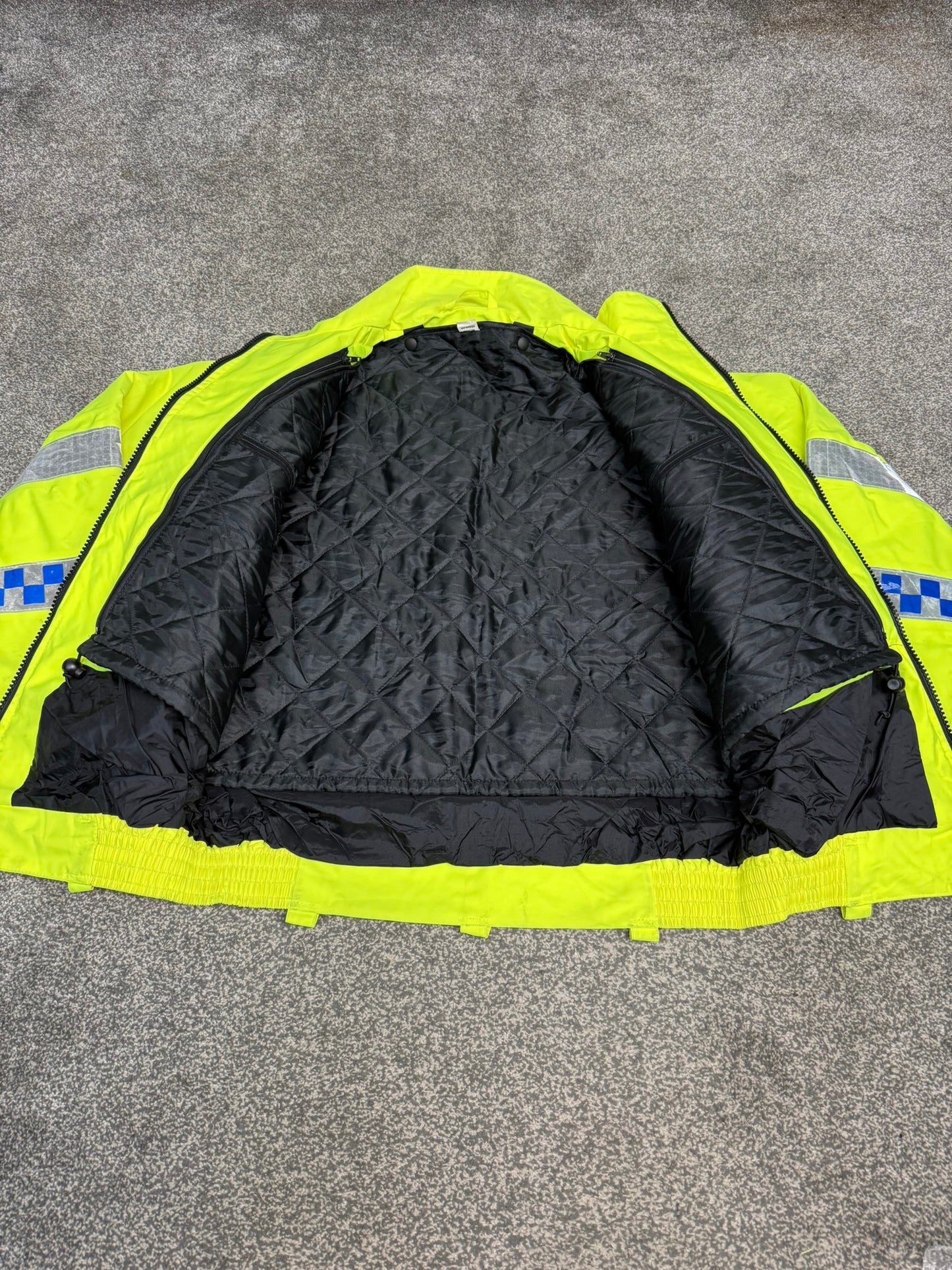 Ex Police Waterproof Hi Vis Bomber Jacket BADGED With Quilted Liner MEDIUM Collector Display Film TV Uniform