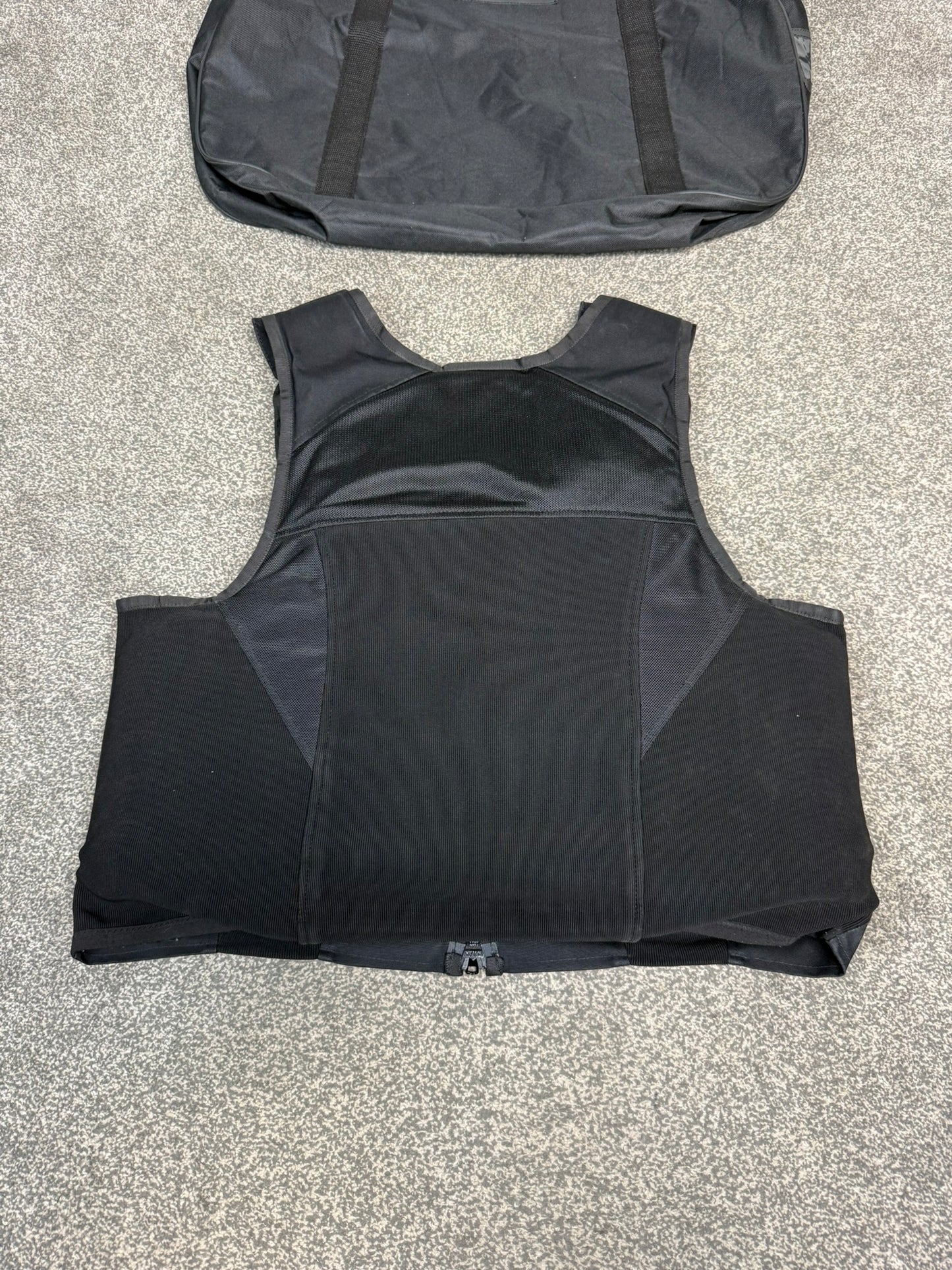 Ex Police Cooneen Body Armour Stab Vest + Bag X LARGE Anti Stab & Ballistic HG1A & KR1