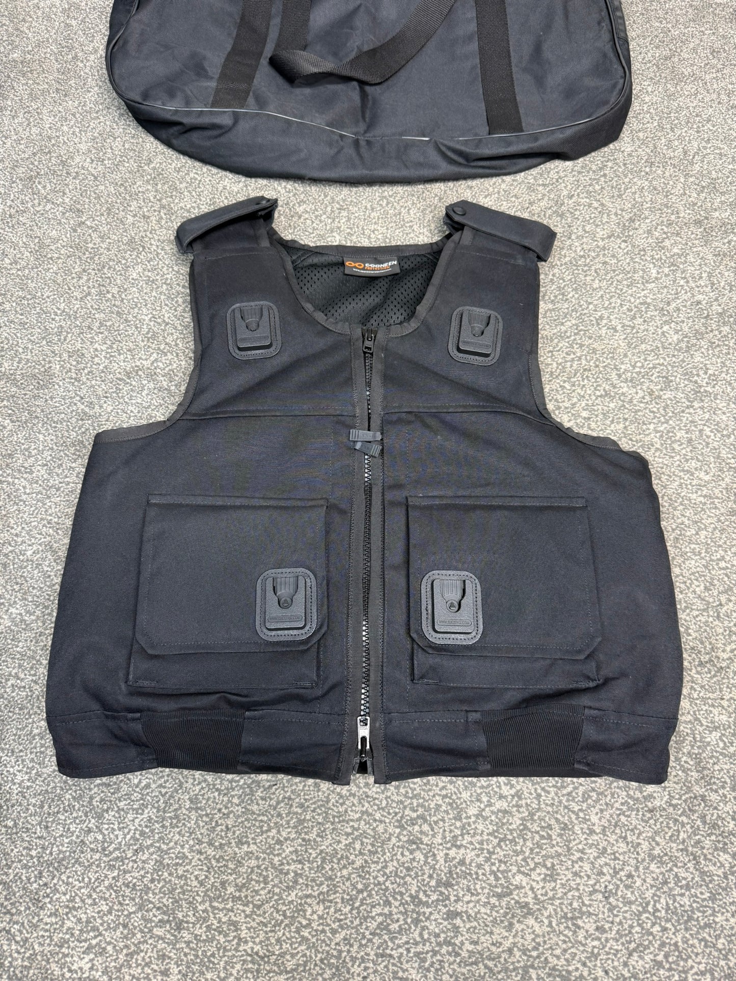 Ex Police Cooneen Body Armour Stab Vest MEDIUM Anti Stab & Ballistic HG1A & KR1 + Bag VGC