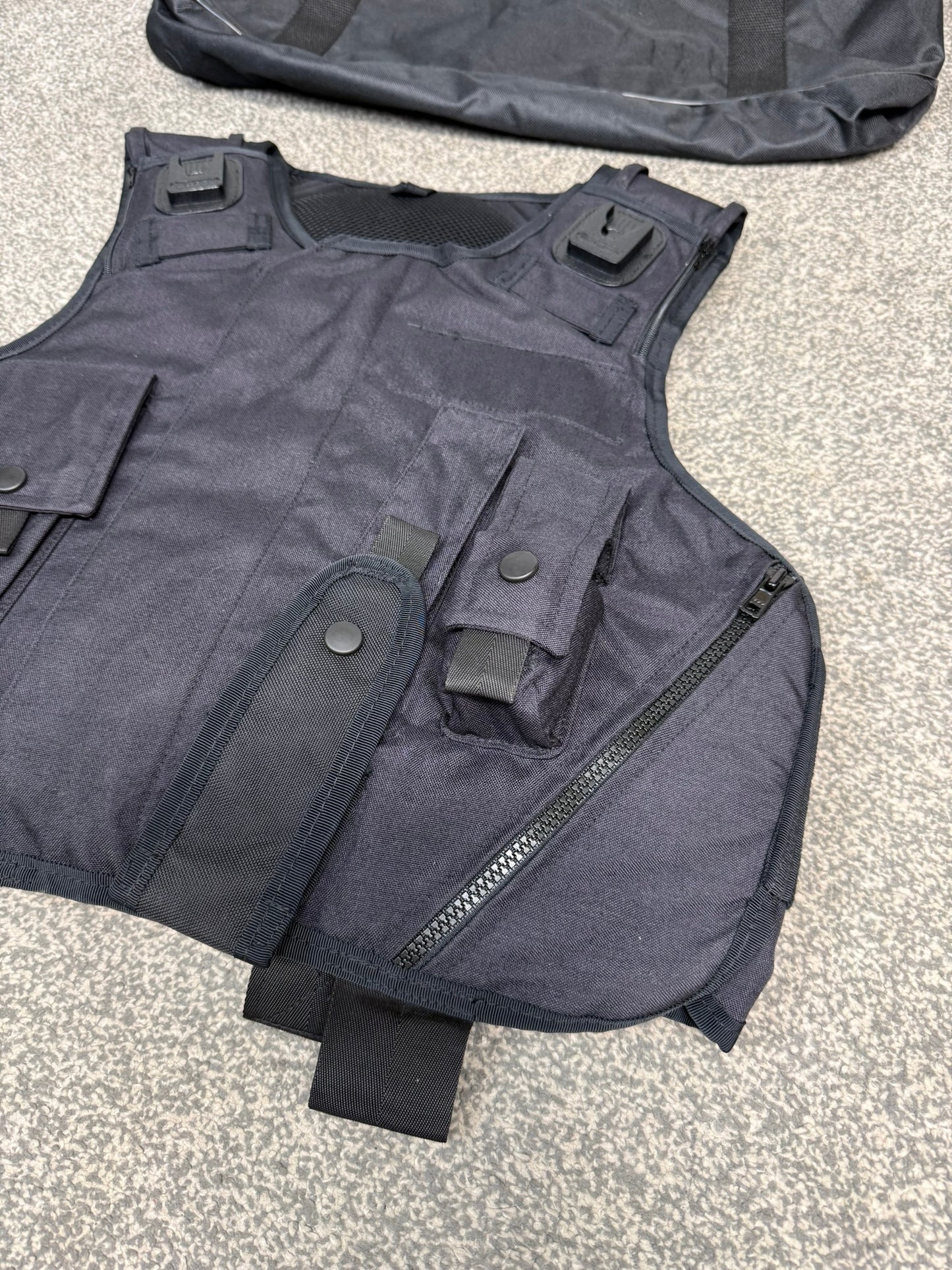 Ex Police Global Armour Body Armour Stab Vest & Bag SMALL Anti Stab & Ballistic HG1A / KR1