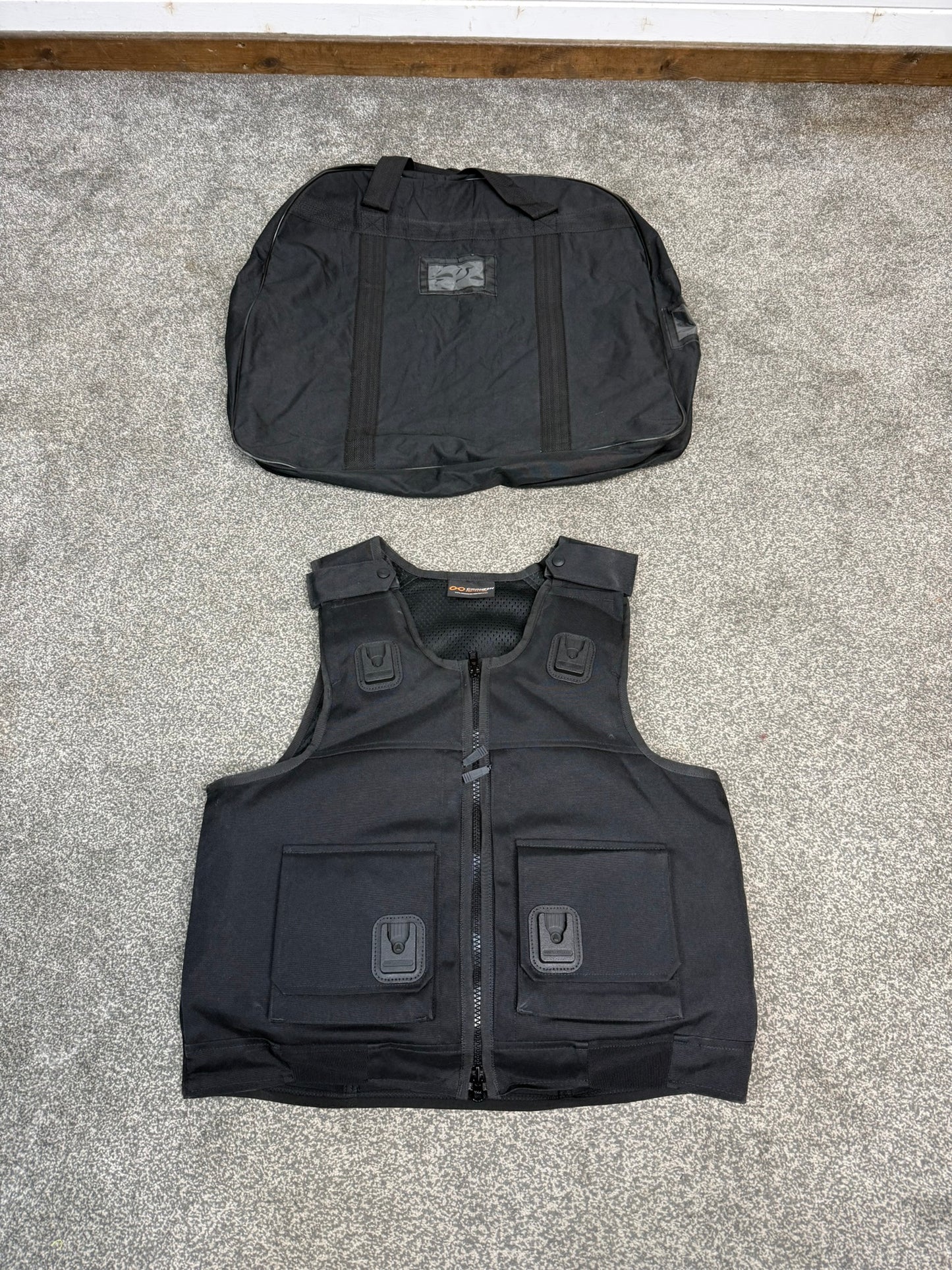 Ex Police Cooneen Body Armour Stab Vest LARGE Anti Stab & Ballistic HG1A & KR1 + Bag VGC