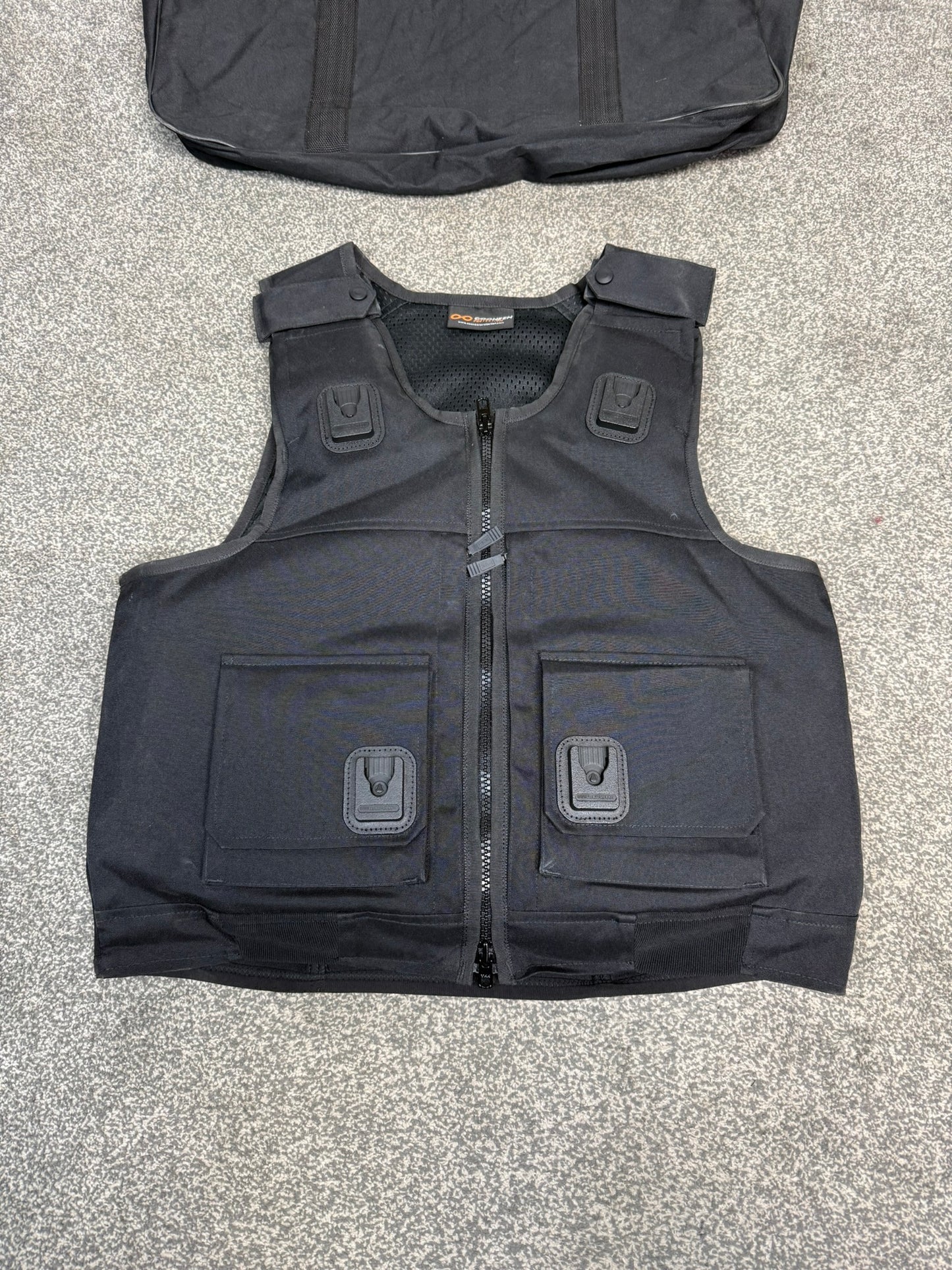 Ex Police Cooneen Body Armour Stab Vest LARGE Anti Stab & Ballistic HG1A & KR1 + Bag VGC