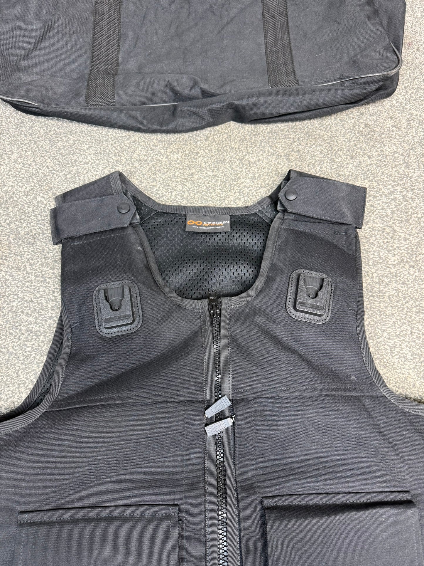 Ex Police Cooneen Body Armour Stab Vest LARGE Anti Stab & Ballistic HG1A & KR1 + Bag VGC