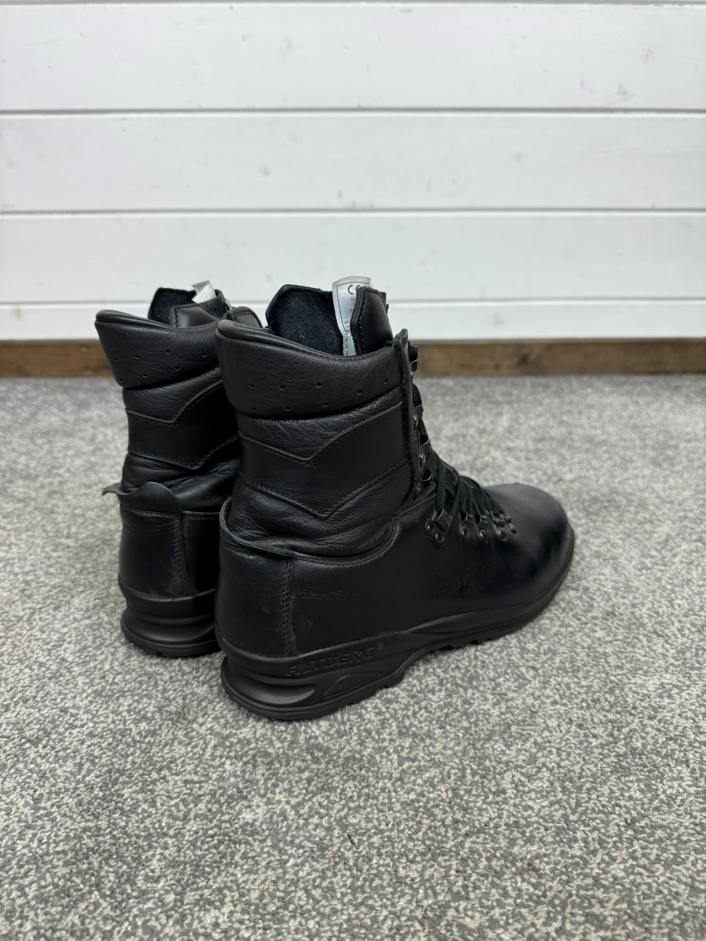 Altberg Peacekeeper P3 VS Original Black Leather Combat Boots Size UK 9.5