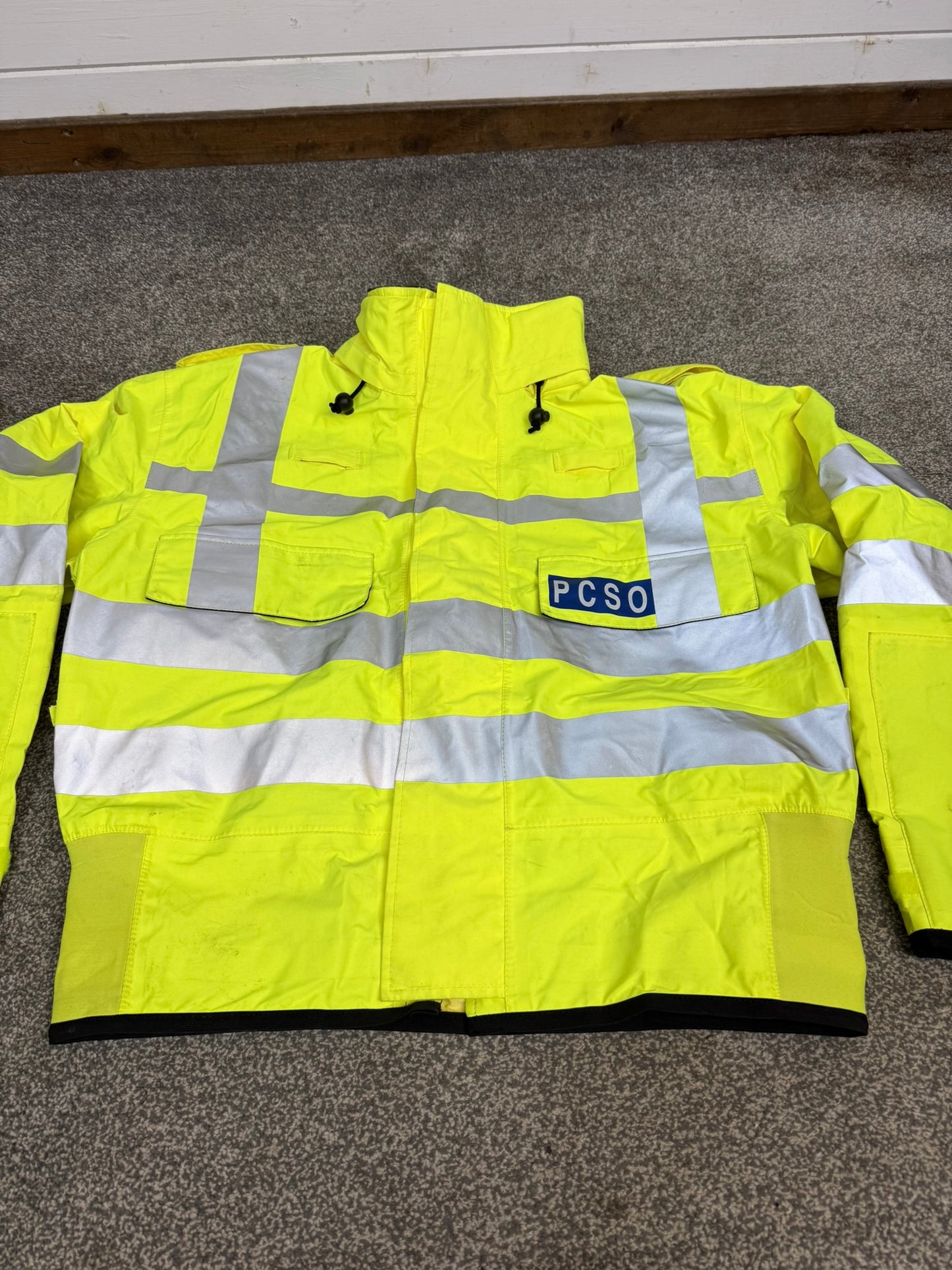 Ex PCSO Police Hi-Vis Badged Gore-Tex Waterproof Bomber Jacket Film TV Display