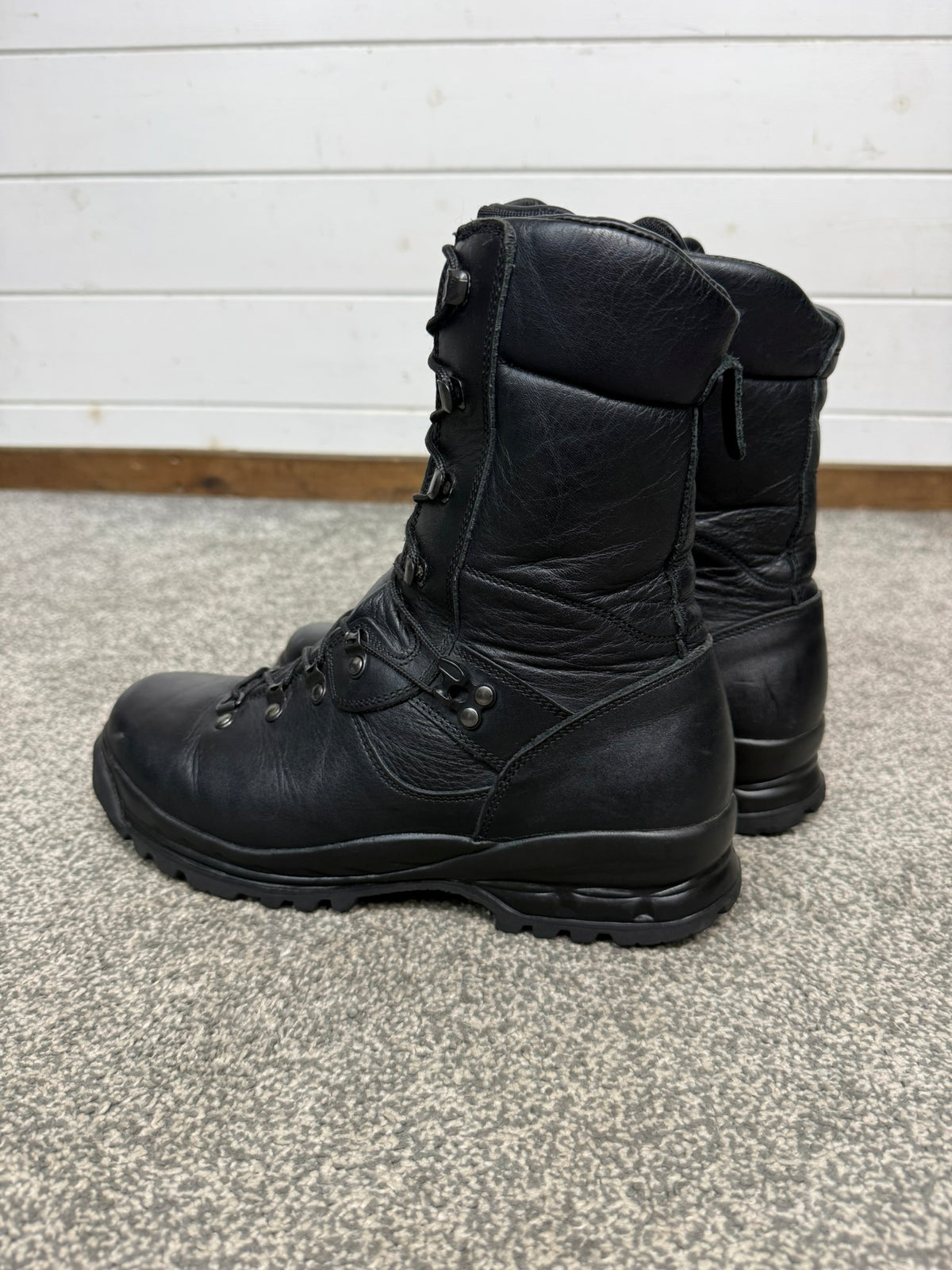 Altberg Sneeker Black Leather Safety Combat Boots Hiking Walking Size UK 8 Wide