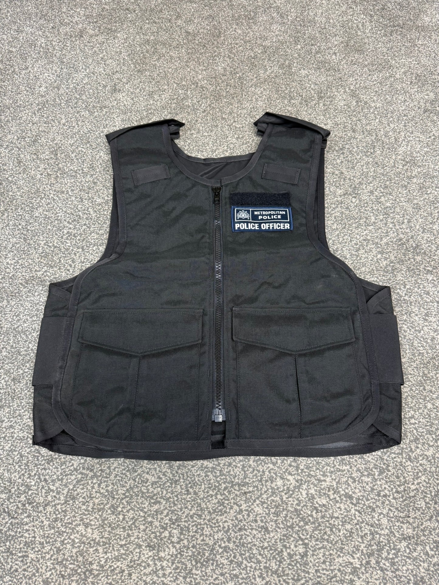 Ex Metropolitan Police Body Armour Cover BADGED - MEDIUM TV Film Uniform