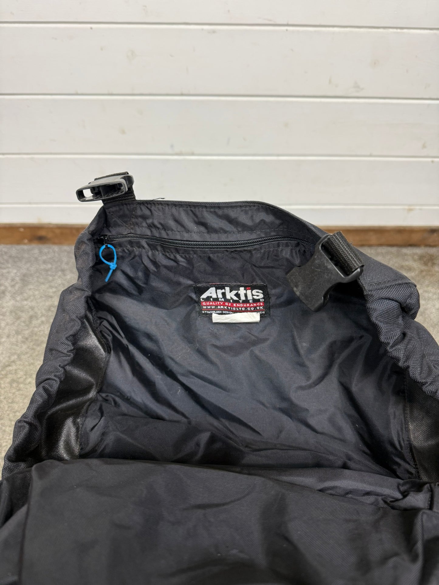Ex Police Arktis Rucksack Backpack 30L Walking Hiking Travel Bag