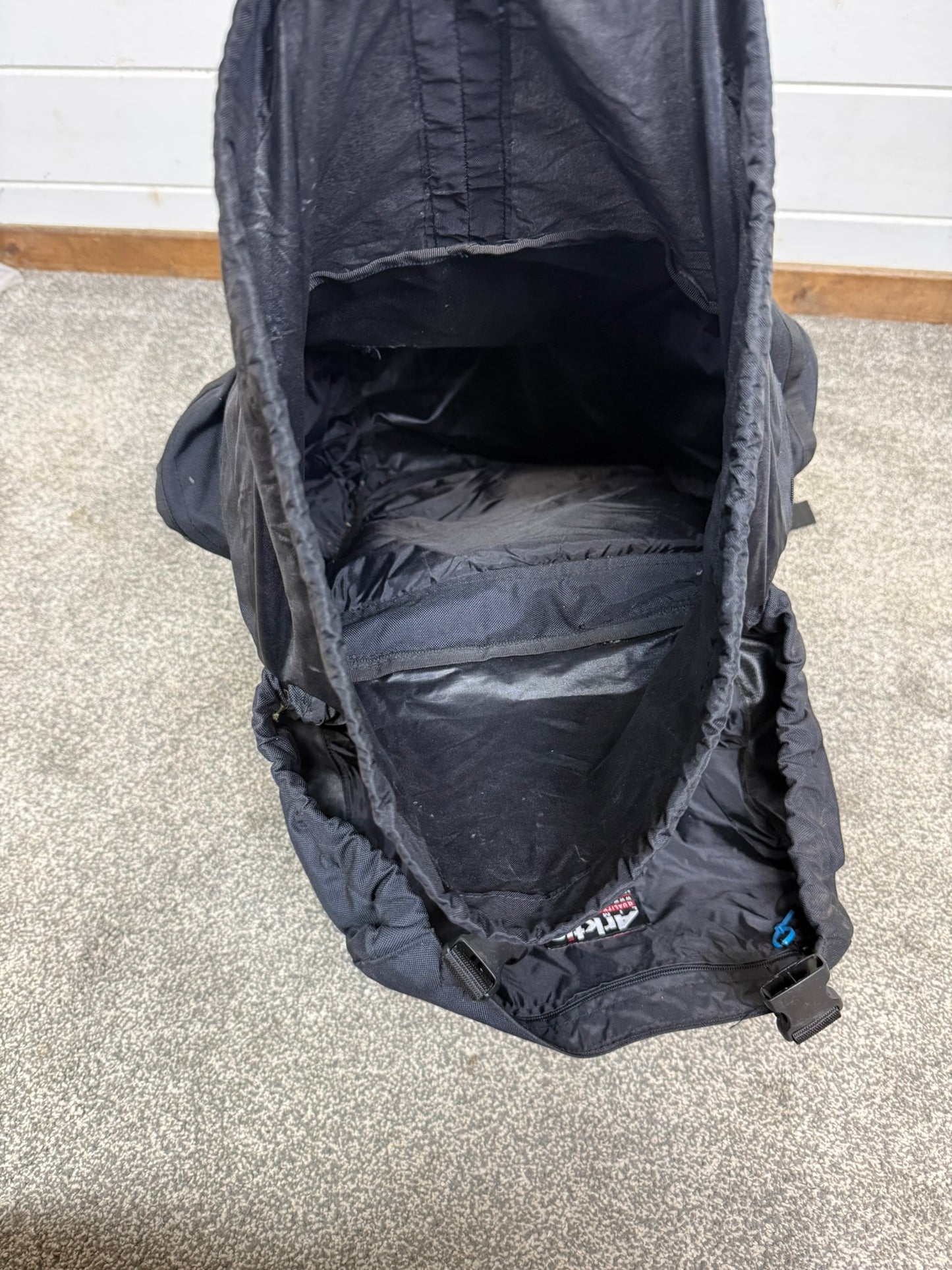 Ex Police Arktis Rucksack Backpack 30L Walking Hiking Travel Bag