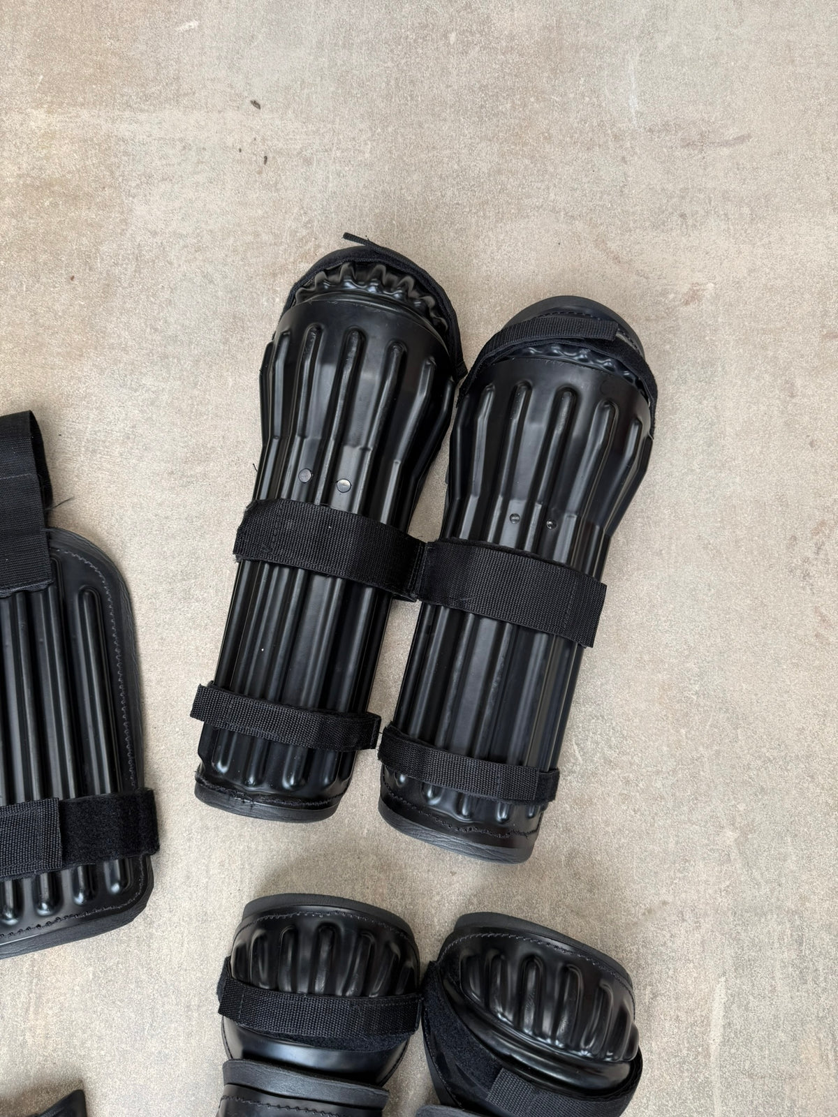 Ex Police Riot Guard Set Arms Thigh Leg & Foot Security Dog Handler Paintball Airsoft