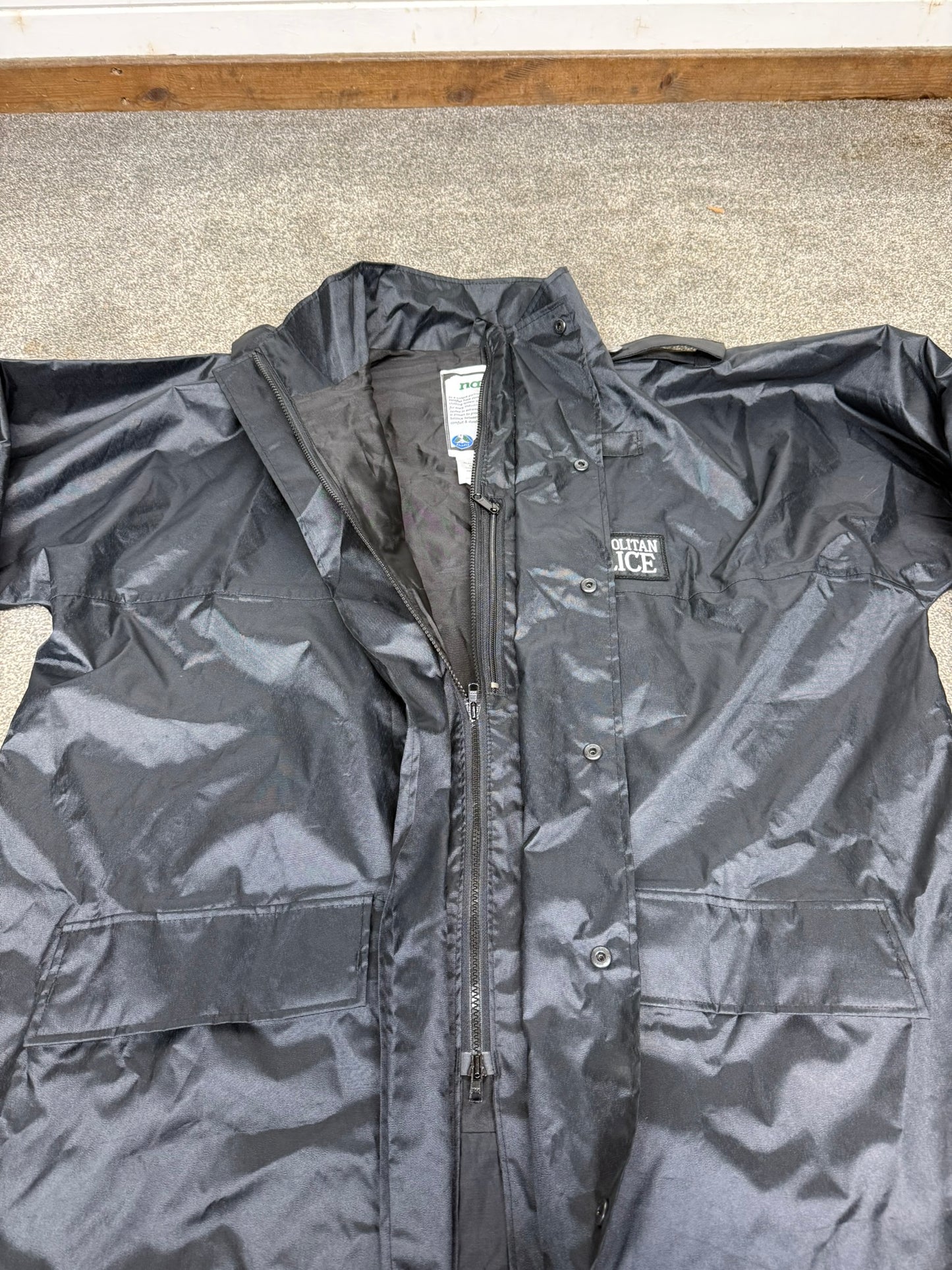 NEW Genuine Metropolitan Met Police Black Lightweight Jacket Collector Film Display