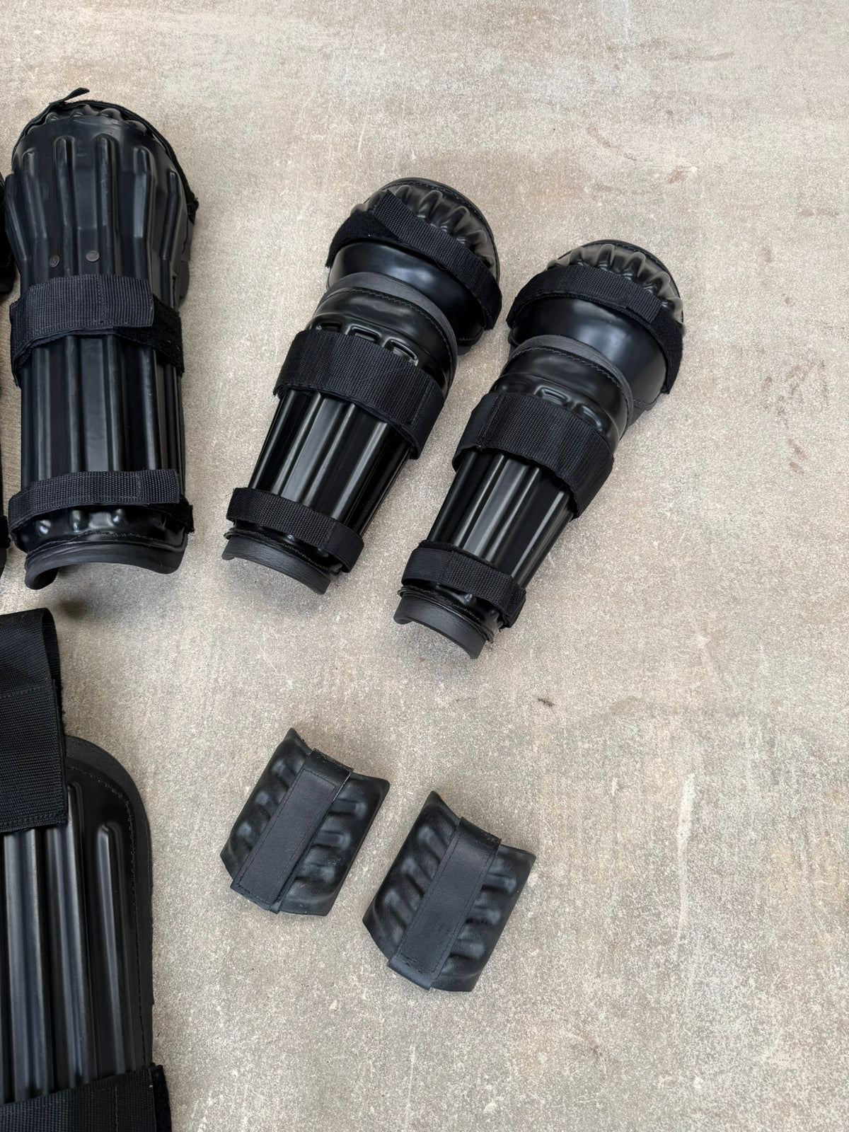 Ex Police Riot Guard Set Arms Thigh Leg & Foot Security Dog Handler Paintball Airsoft