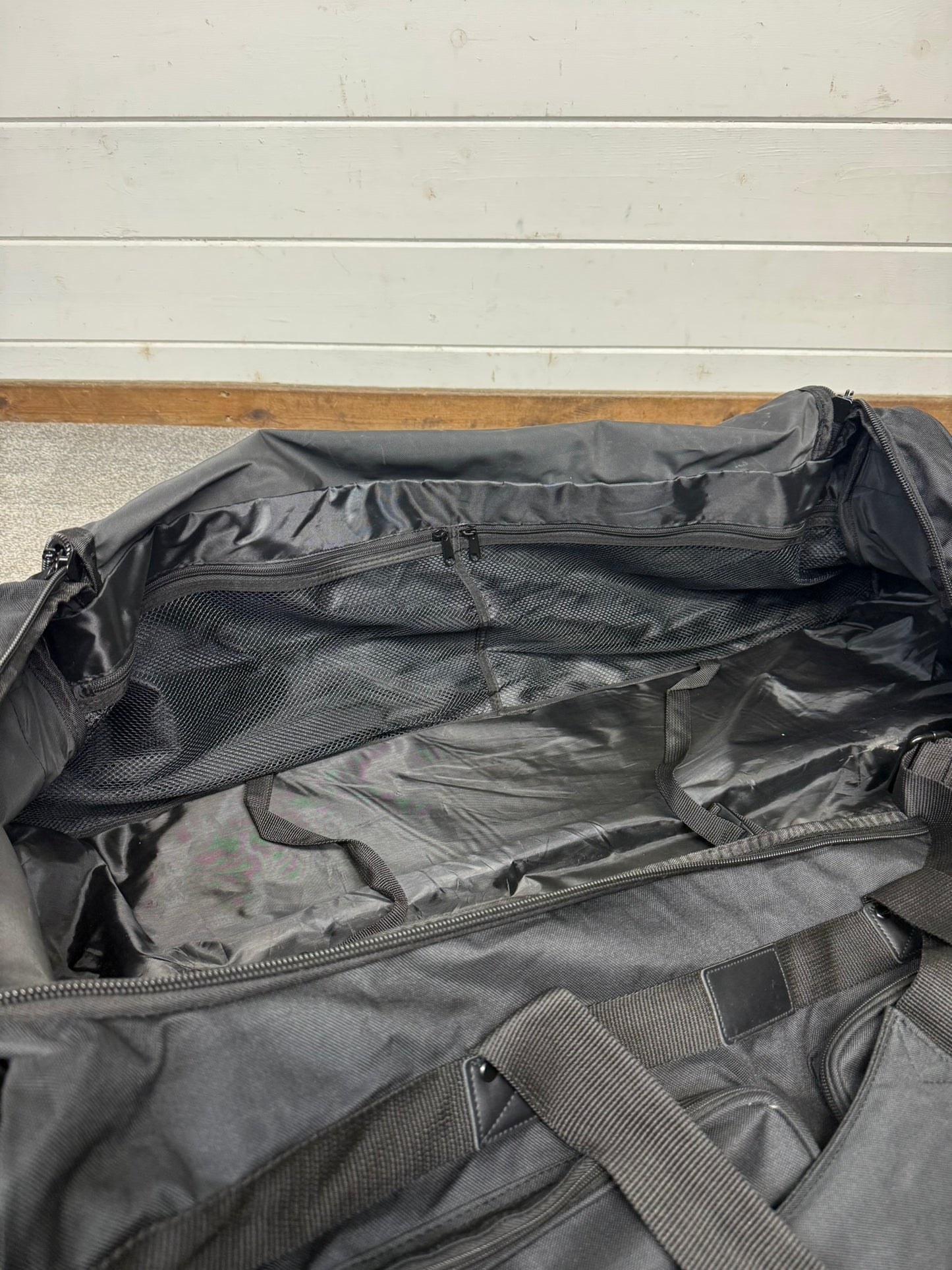 Ex Police Large Black Wheeled Holdall 100L Deployment Travel Kit Bag