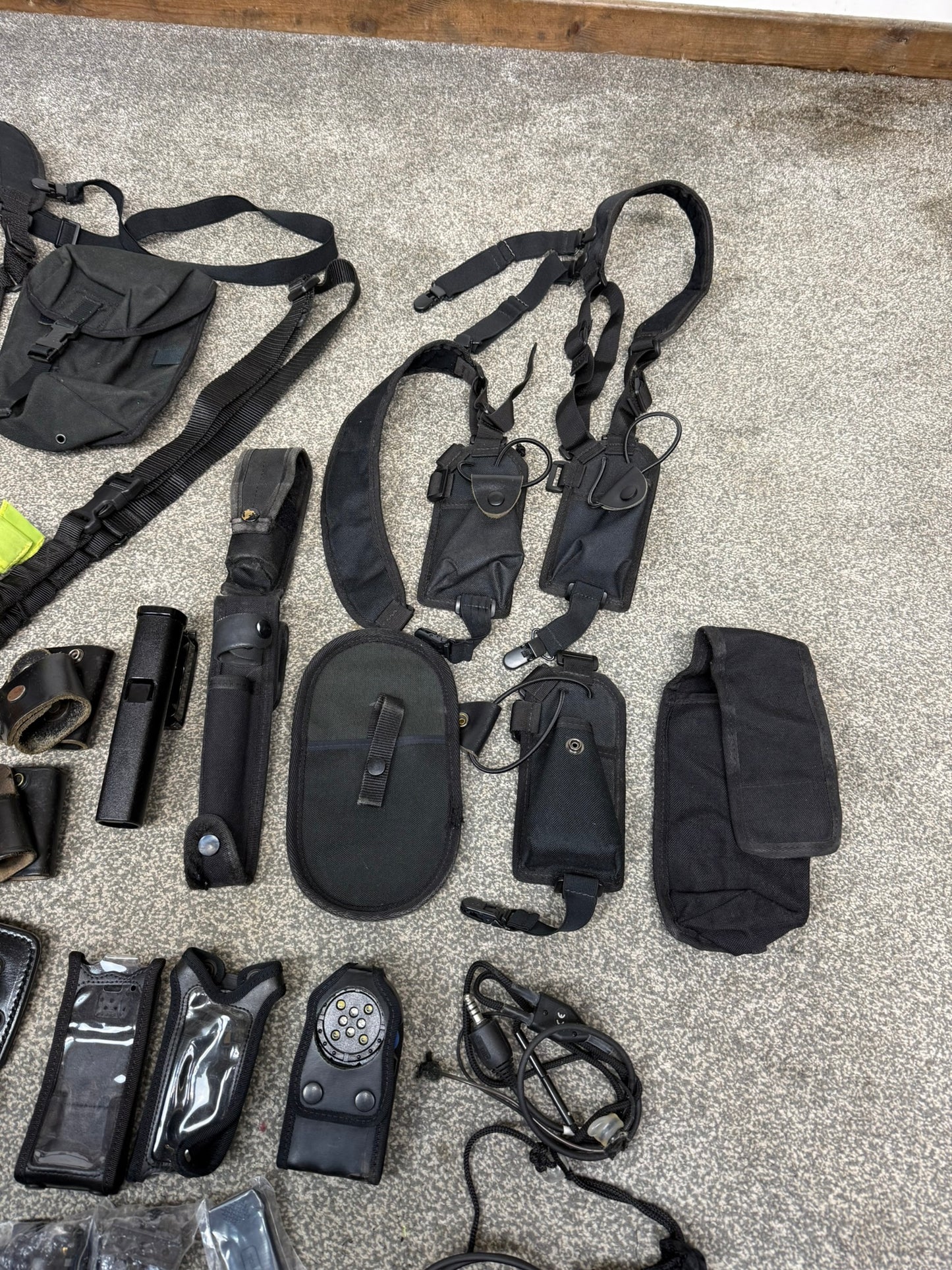 Ex Police Accessory Job Lot Belt Pouches Gloves Torch Cuff Holders Security Lot