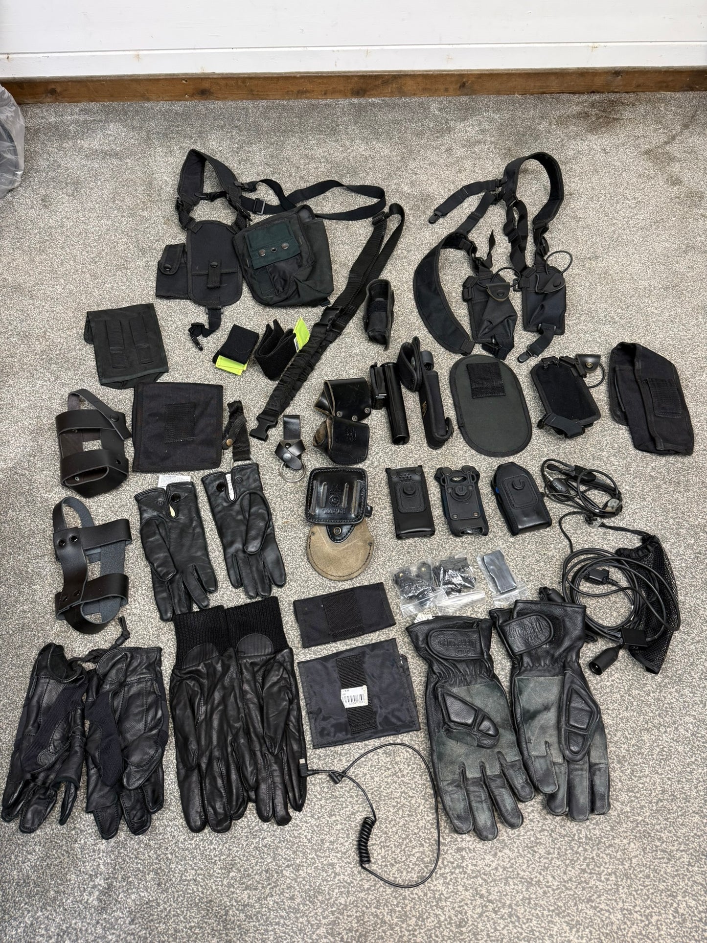 Ex Police Accessory Job Lot Belt Pouches Gloves Torch Cuff Holders Security Lot