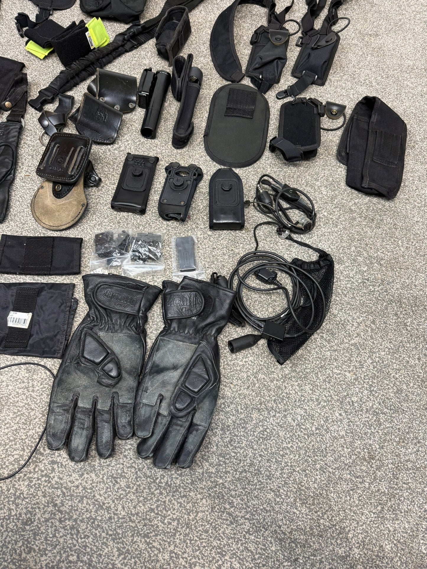 Ex Police Accessory Job Lot Belt Pouches Gloves Torch Cuff Holders Security Lot