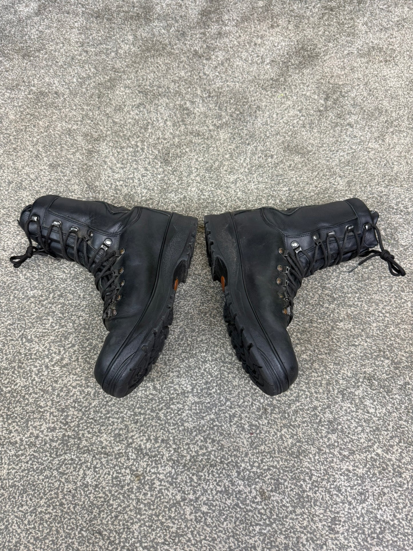 Altberg Field & Fell Leather Waterproof Combat Boots UK 8 Skywalk Sole