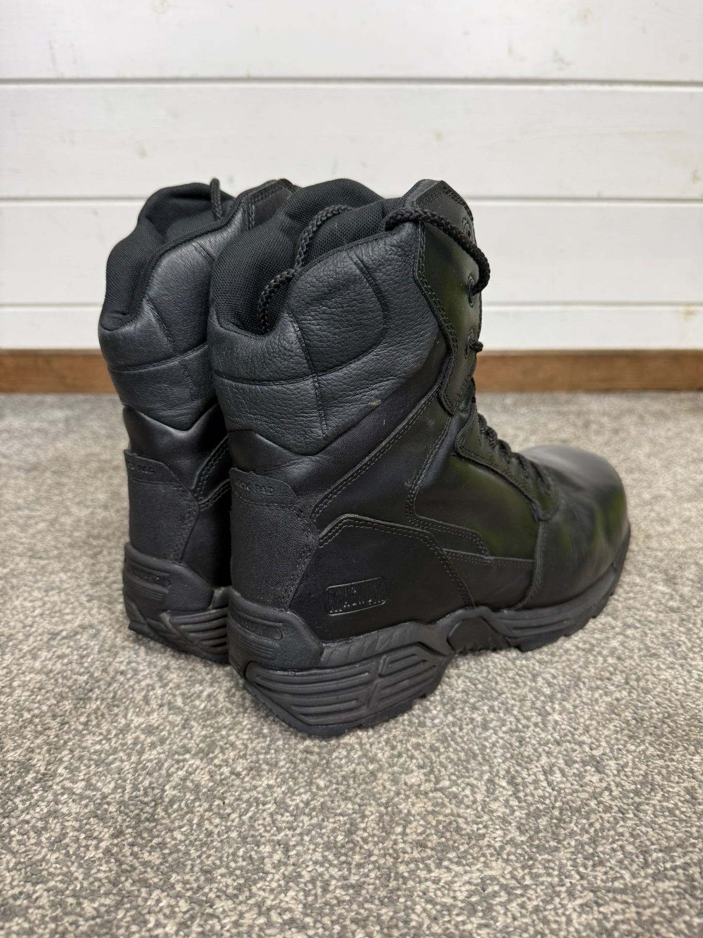 Magnum Stealth Force 8.0 Combat Boots Black Leather UK 9 Ex Police Security