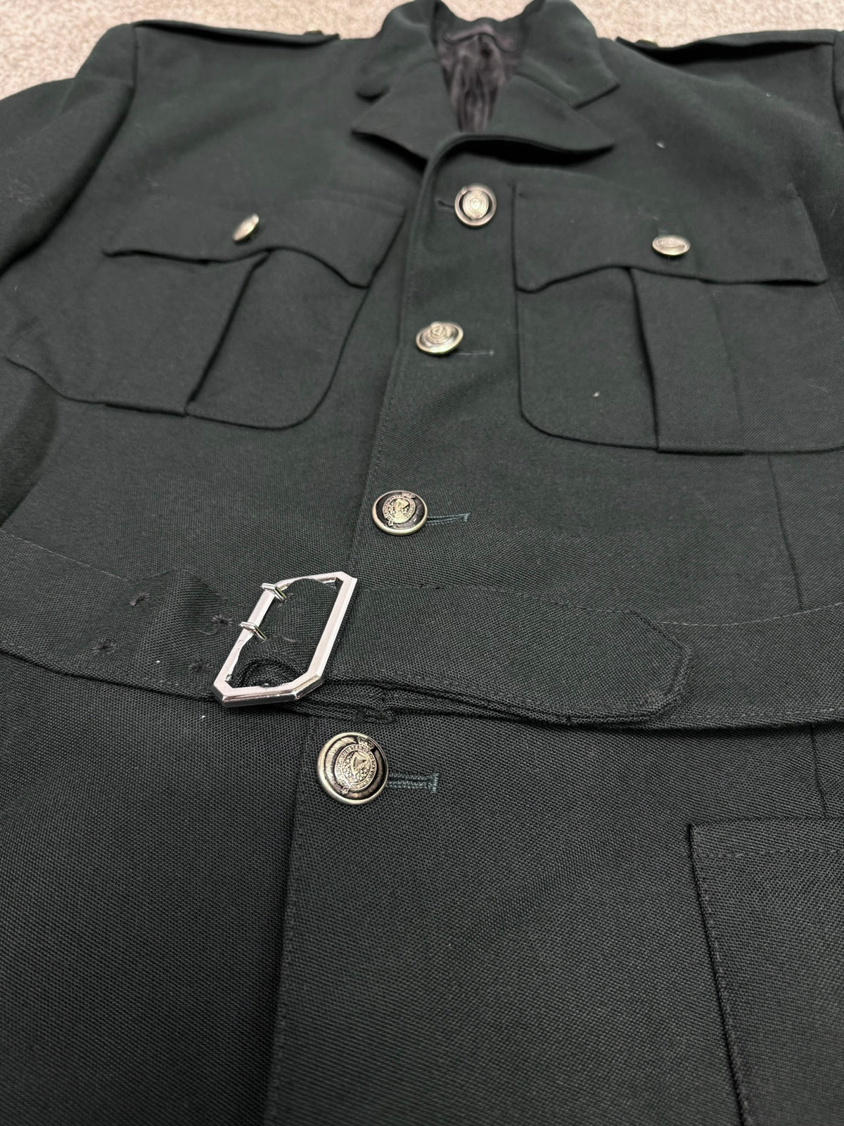 Northern Ireland Royal Ulster Constabulary RUC Police Dress Tunic Collector Display