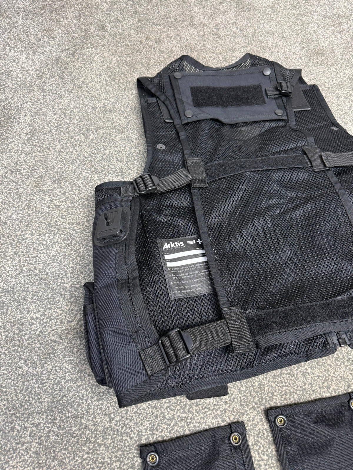 Ex Police Arktis Black Tactical Taser Vest Utility Vest SMALL - VGC Airsoft Security Patrol