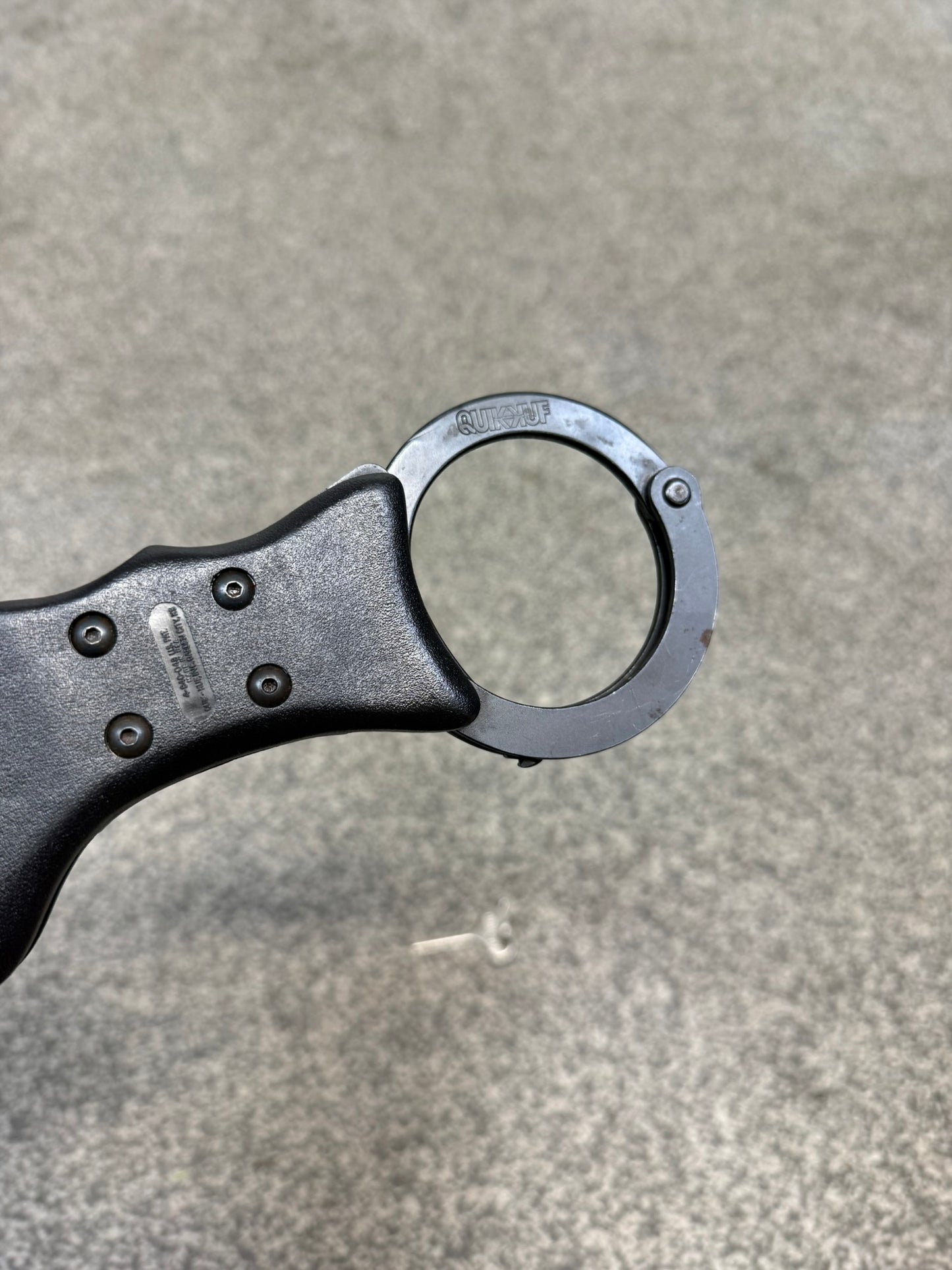 Ex Police Quik-Kuf Black Rigid Handcuffs Cuffs & Key Security Collector Display