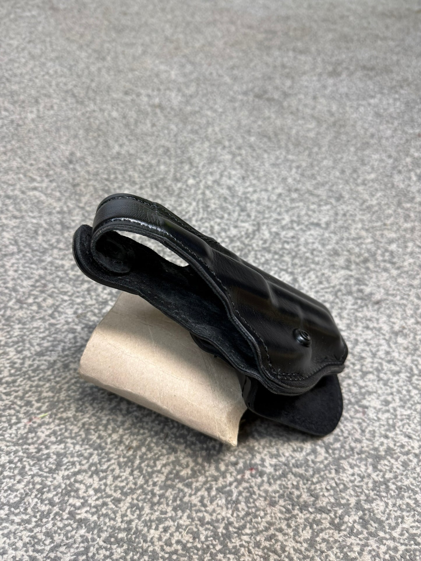 Ex Police Safariland 518-78 Leather Paddle SIG Holster Airsoft Collector Display