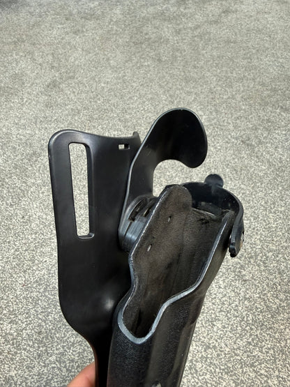 Ex Police Safariland 6004-78 SIG Pro Duty Belt Holster Airsoft Display