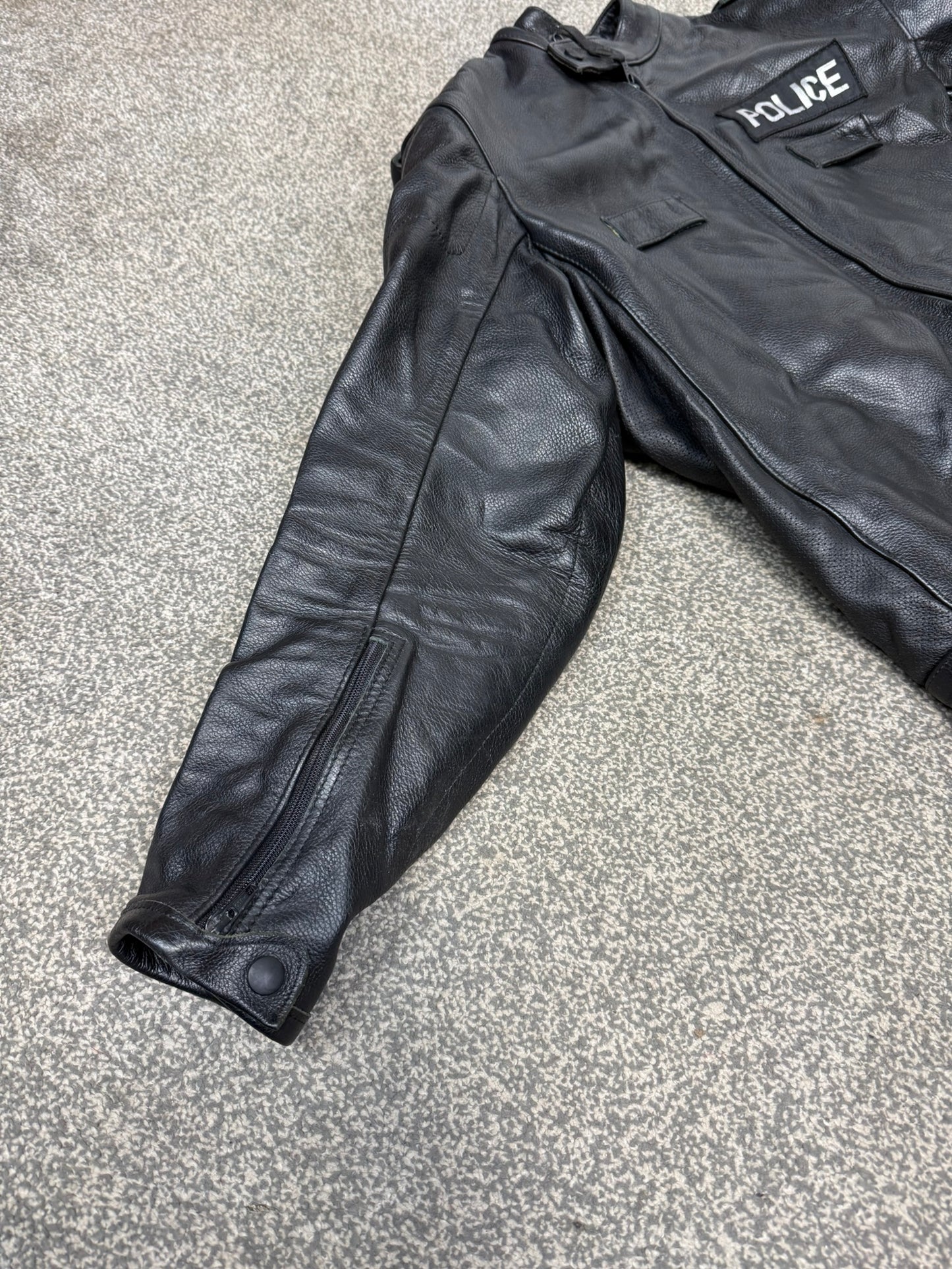 Ex Police Hideout Motorcycle Leathers 2 Piece Jacket & Trousers BADGED Collector TV Film Display