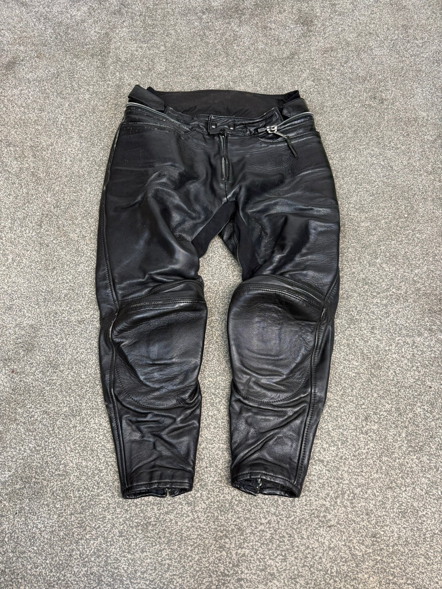 Ex Police BKS Motorbike Leathers 2 Piece Jacket & Trousers BADGED Collector TV Film Display