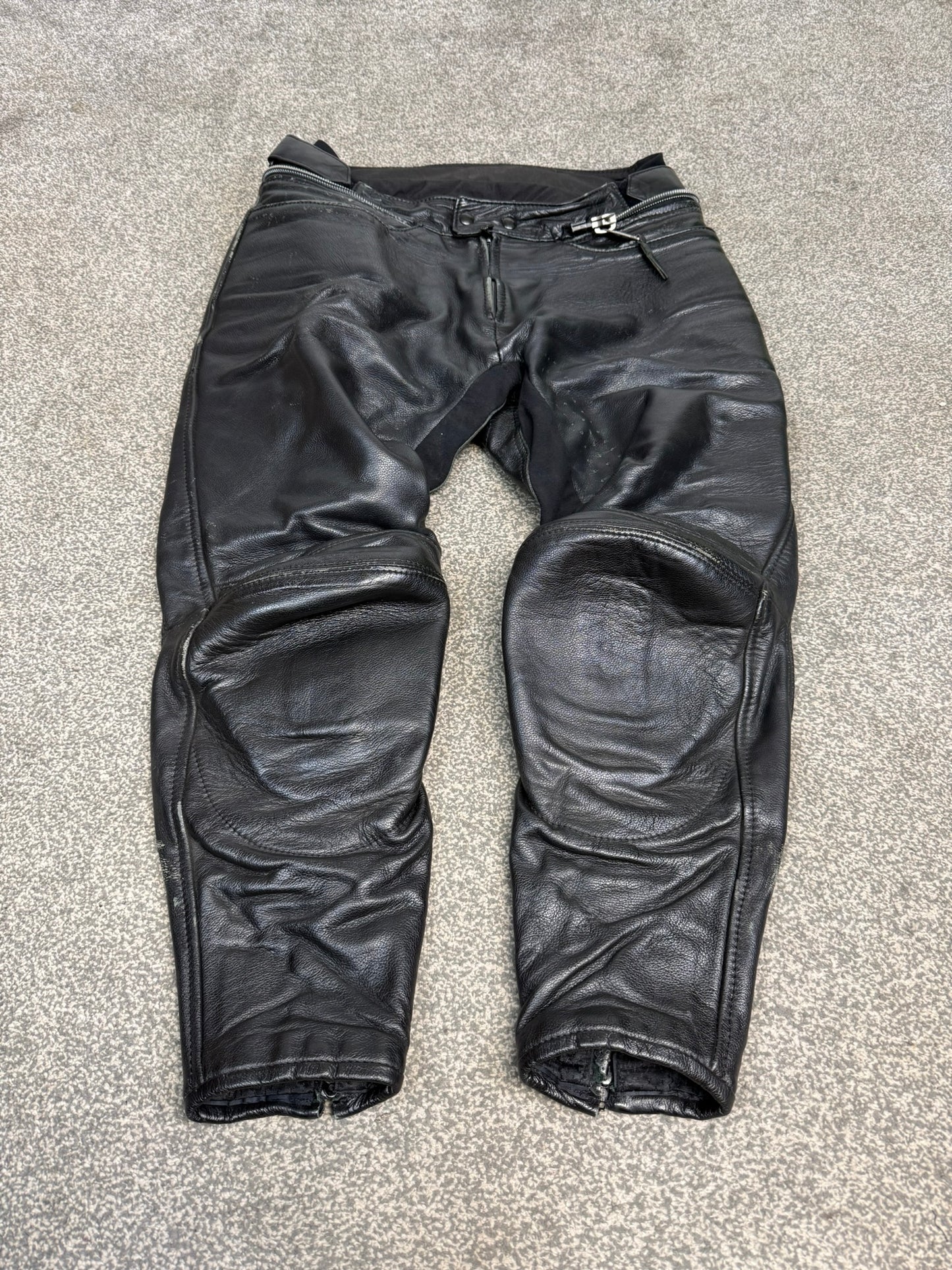 Ex Police BKS Motorbike Leathers 2 Piece Jacket & Trousers BADGED Collector TV Film Display