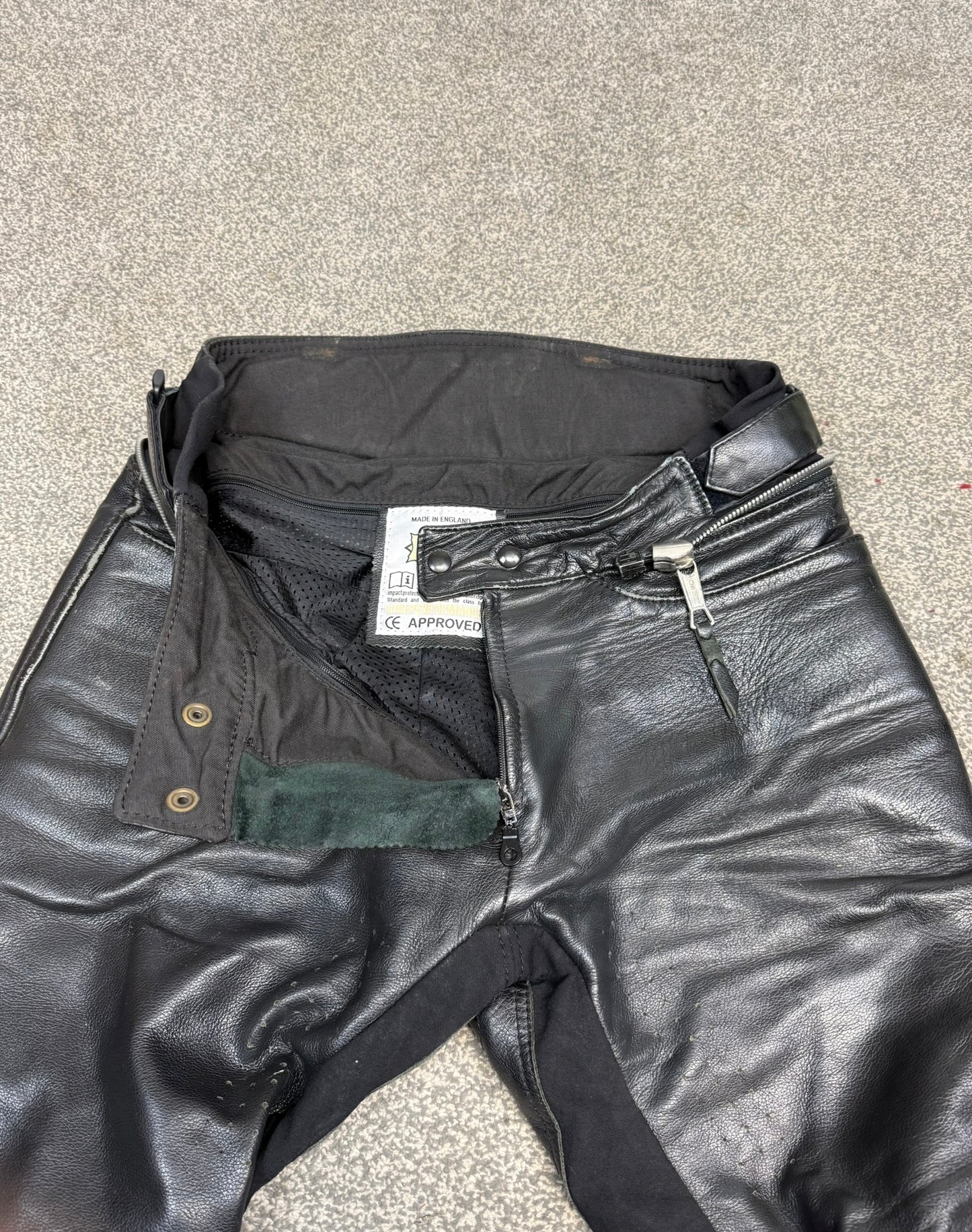 Ex Police BKS Motorbike Leathers 2 Piece Jacket & Trousers BADGED Collector TV Film Display