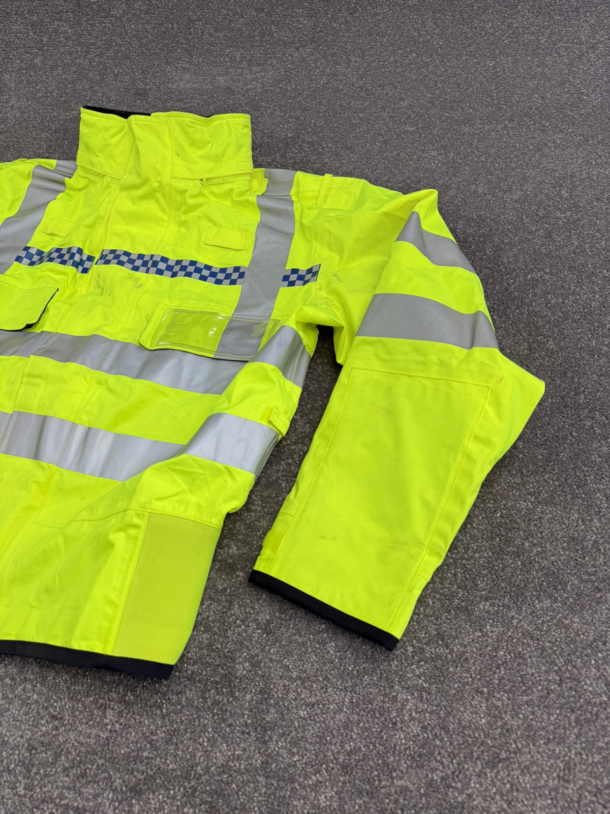 Ex Police Hi-Vis Waterproof Gore-Tex Bomber Jacket MEDIUM Walking Biker Horse Riding Recovery Coat