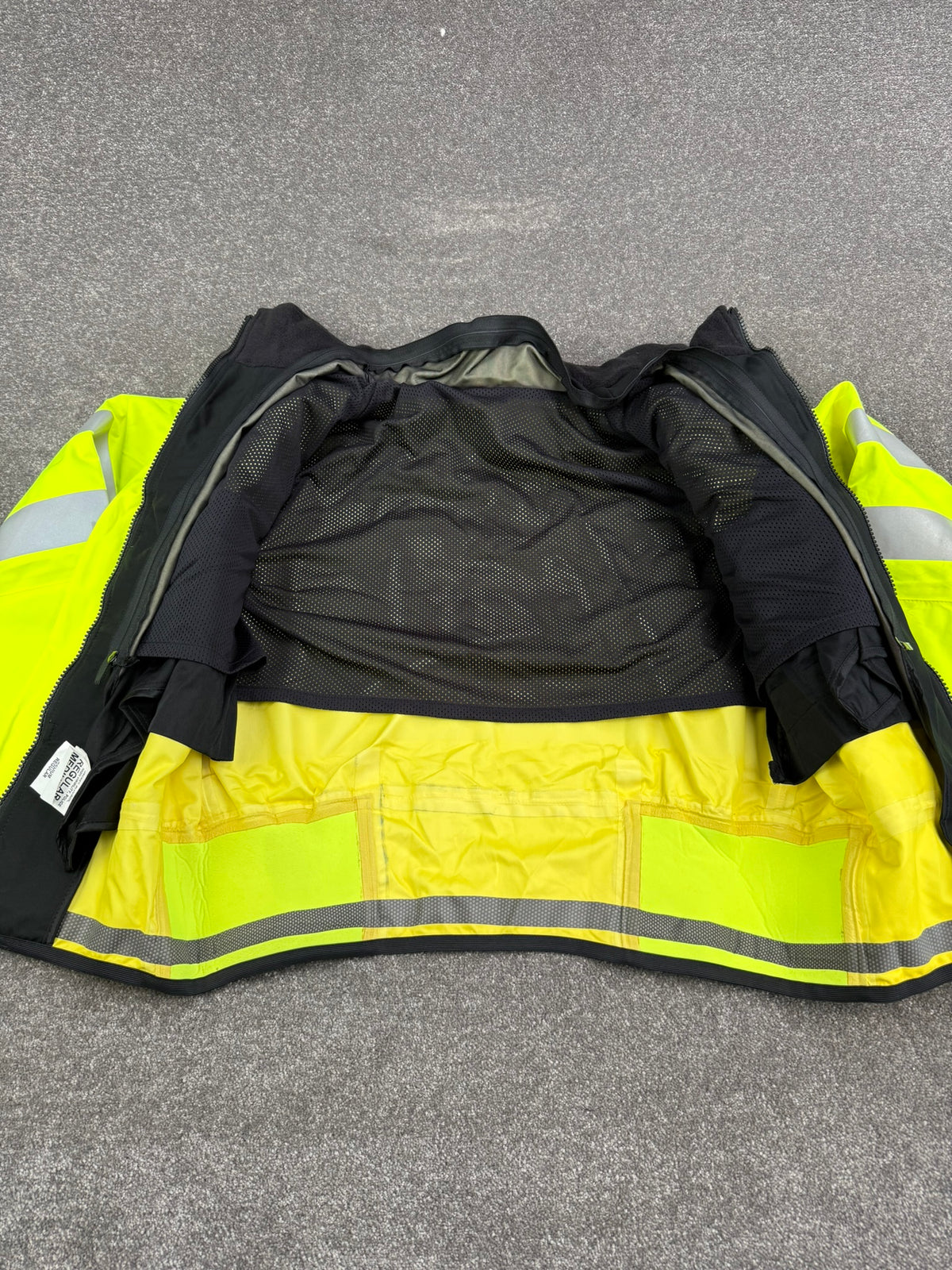 Ex Police Hi-Vis Waterproof Gore-Tex Bomber Jacket MEDIUM Walking Biker Horse Riding Recovery Coat