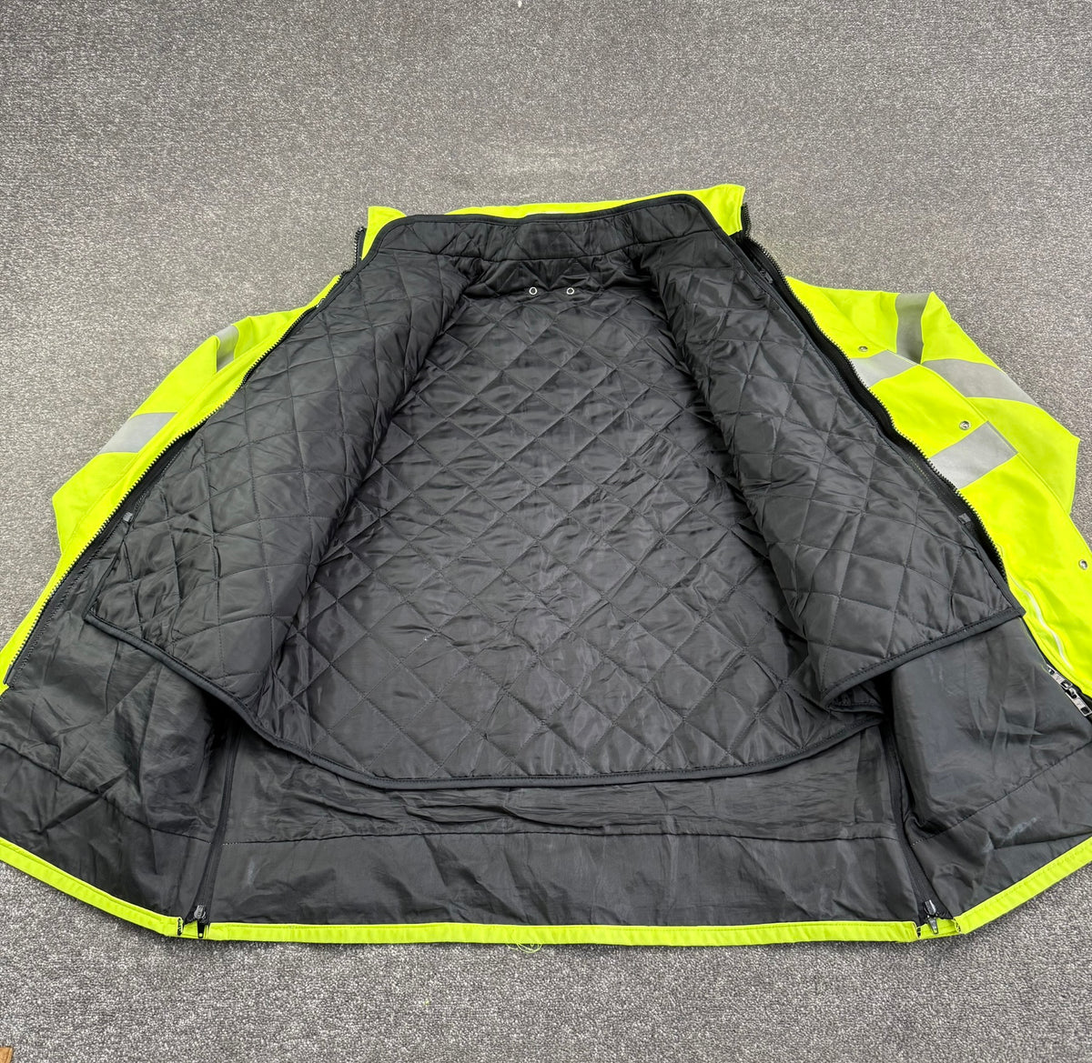 Ex Police Hi Vis Waterproof Jacket With Liner BADGED - Large Film TV Uniform Display Coat