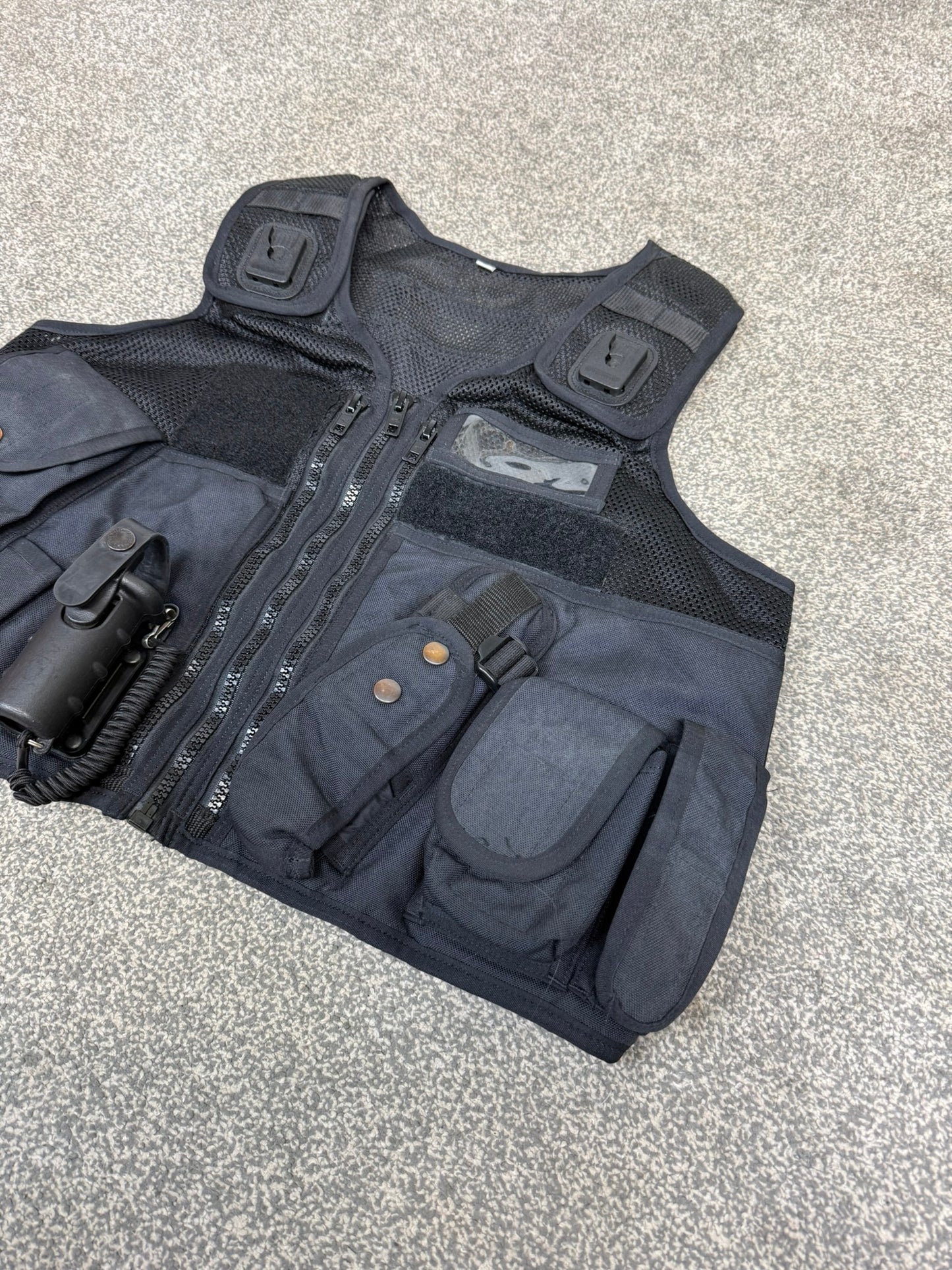 Ex Police Black Arktis Tactical Vest Utility Equipment Vest Security Patrol Airsoft - MEDIUM