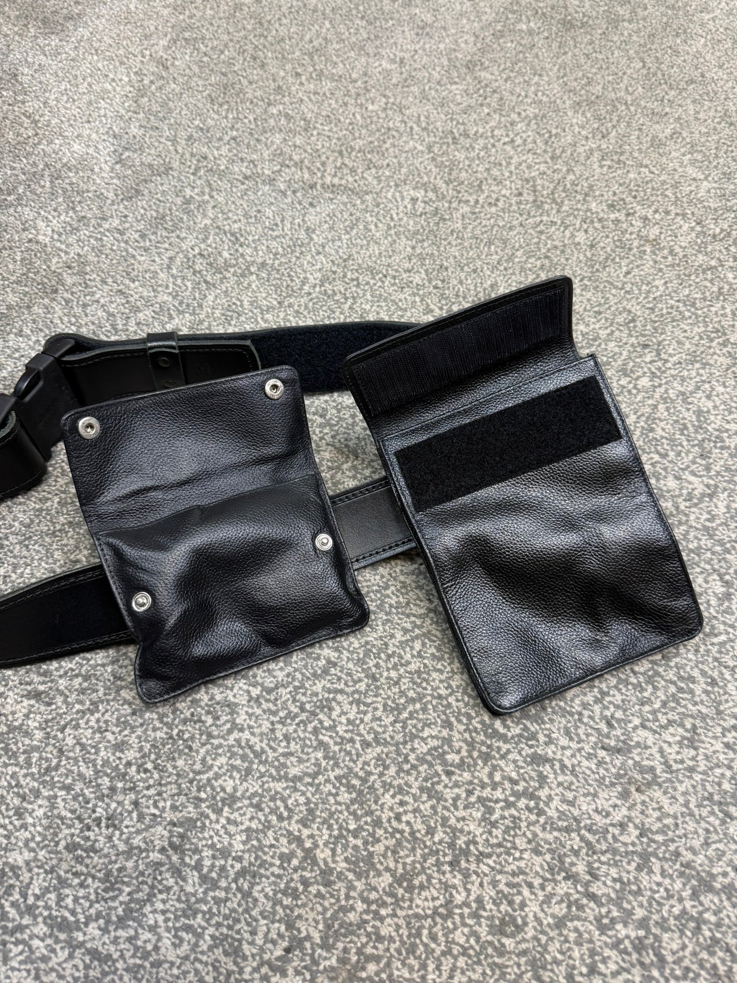 Ex Police Leather Belt & Leather Pouches - Medium Security Dog Handler Patrol