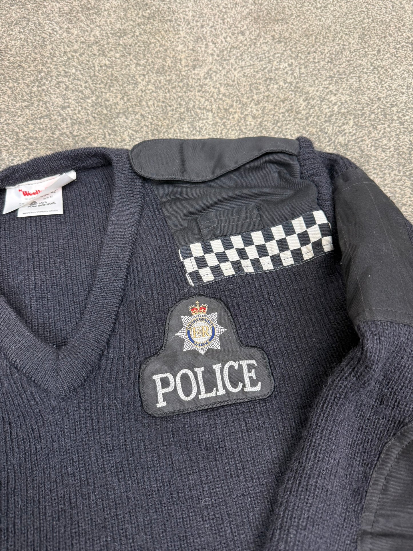 Ex Bedfordshire Police Wooly Pully Pullover Wool Commando Jumper Collector TV Film Display