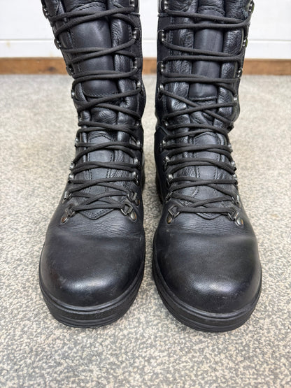 Altberg Field & Fell Original Leather Waterproof Combat Boots UK 8 Skywalk Sole