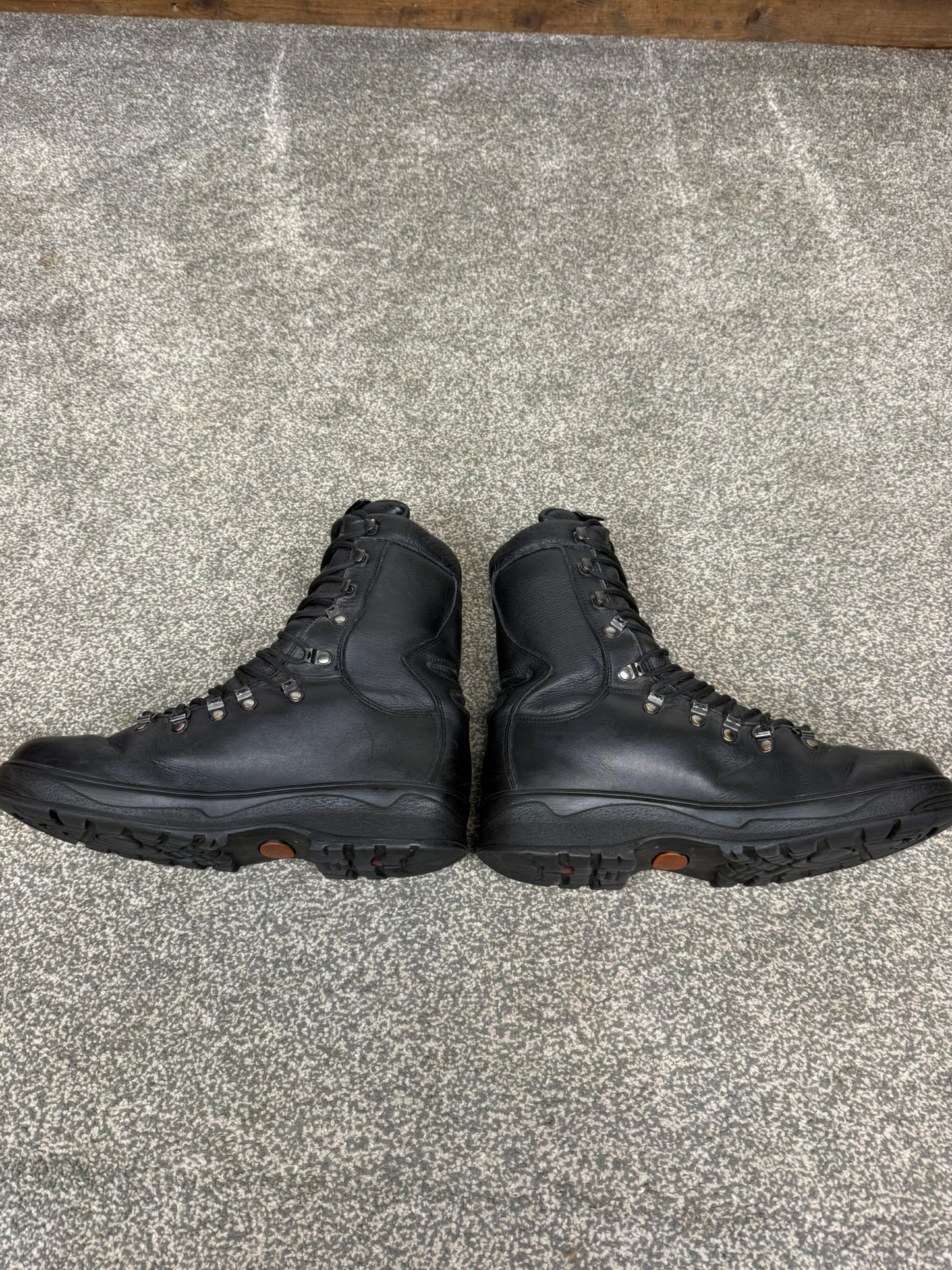 Altberg Field & Fell Original Leather Waterproof Combat Boots UK 8 Skywalk Sole