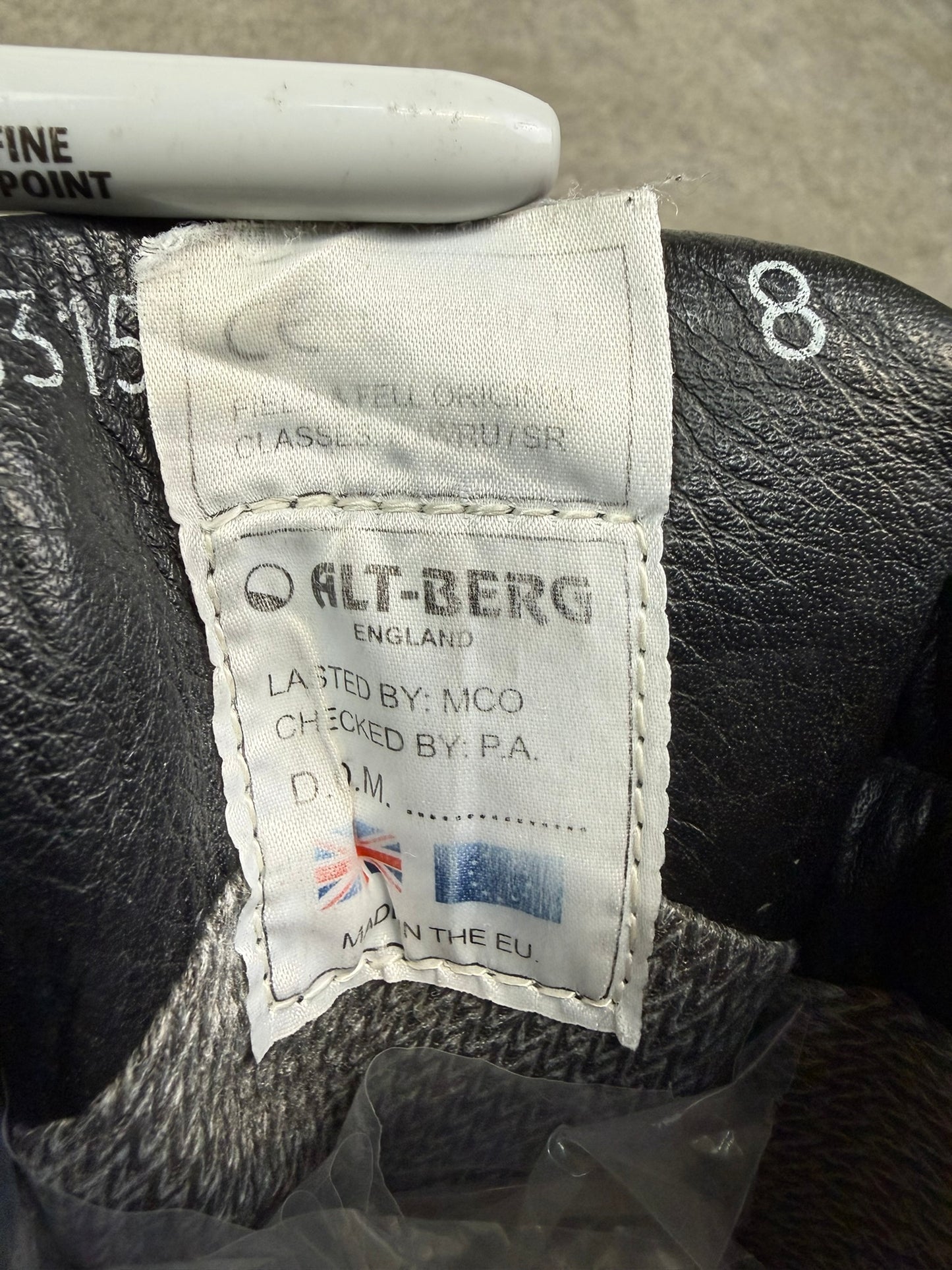 Altberg Field & Fell Original Leather Waterproof Combat Boots UK 8 Skywalk Sole