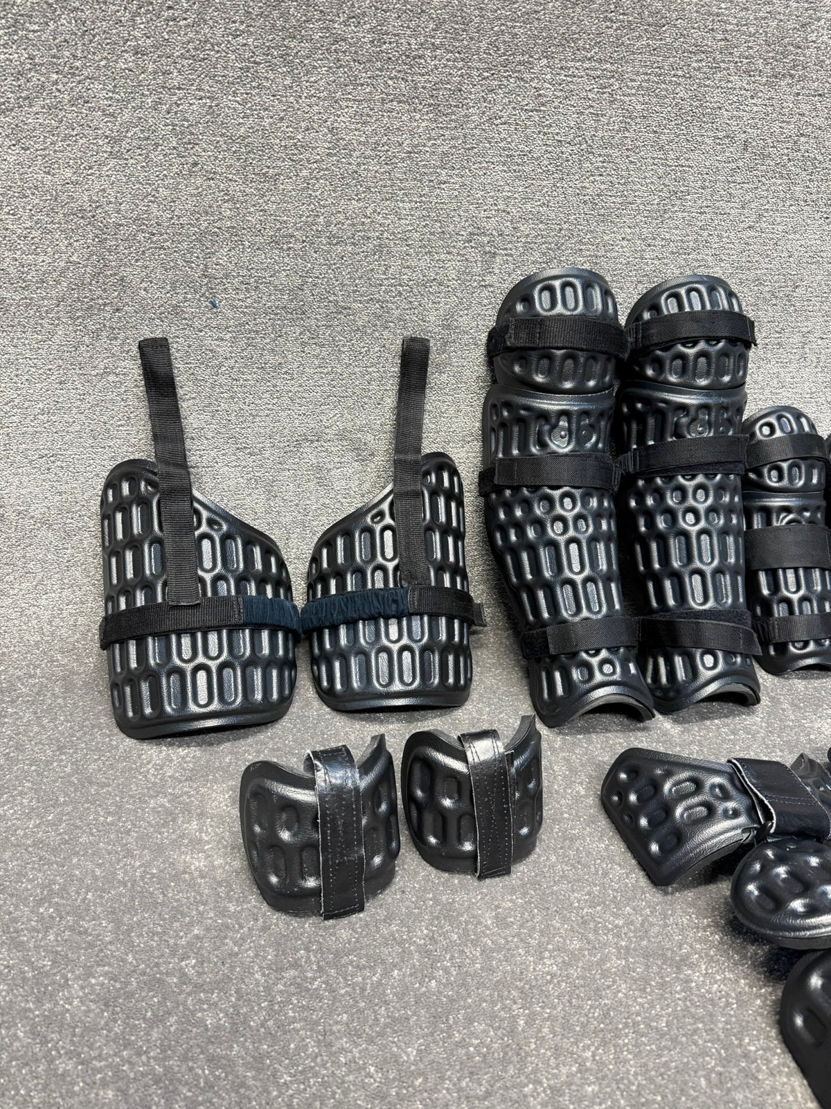 Ex Police Riot Guard Set Arms Thigh Leg Foot & Shoulder Protection Security Dog Handler Paintball Airsoft