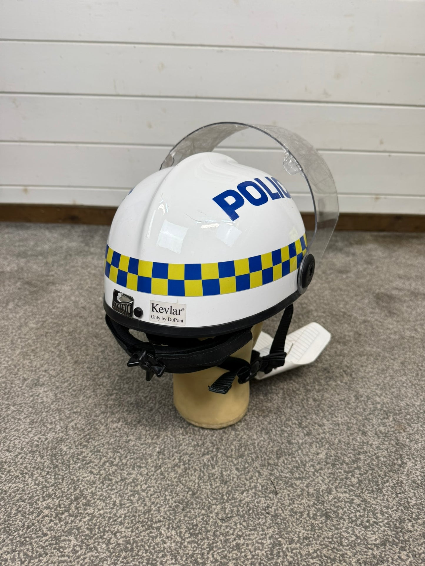Ex Police Rescue Helmet Kevlar Pacific Helmets Collector Display TV / Film