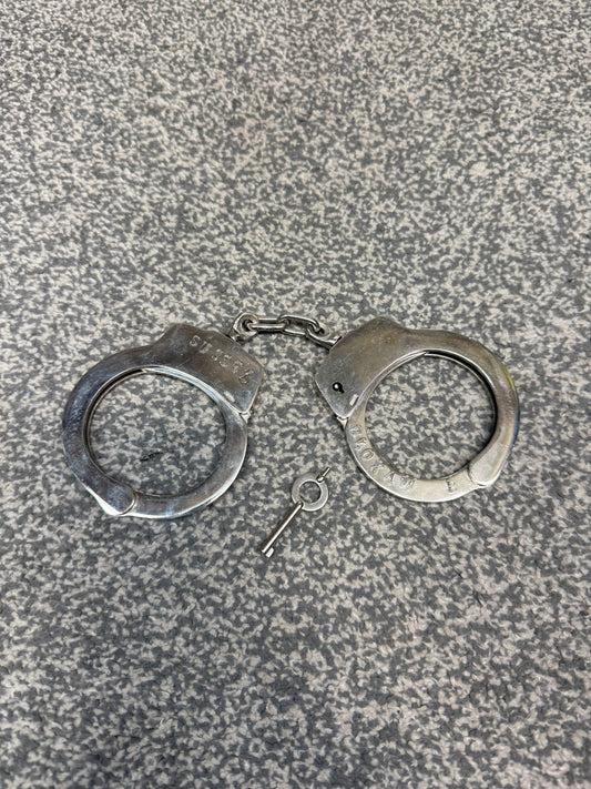 Ex Police Chain Cuffs Handcuffs With Key Security Collectible Memorabilia
