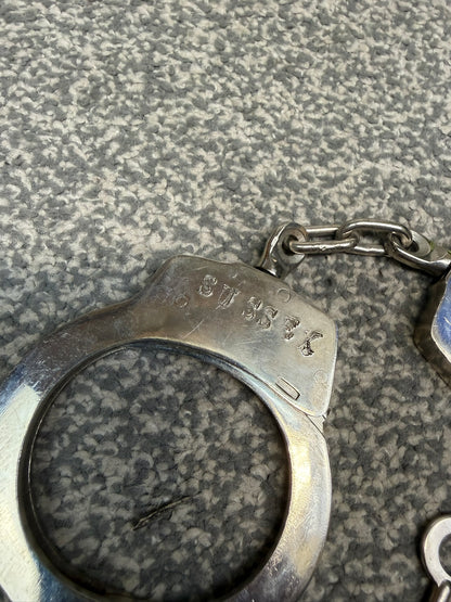 Ex Police Chain Cuffs Handcuffs With Key Security Collectible Memorabilia