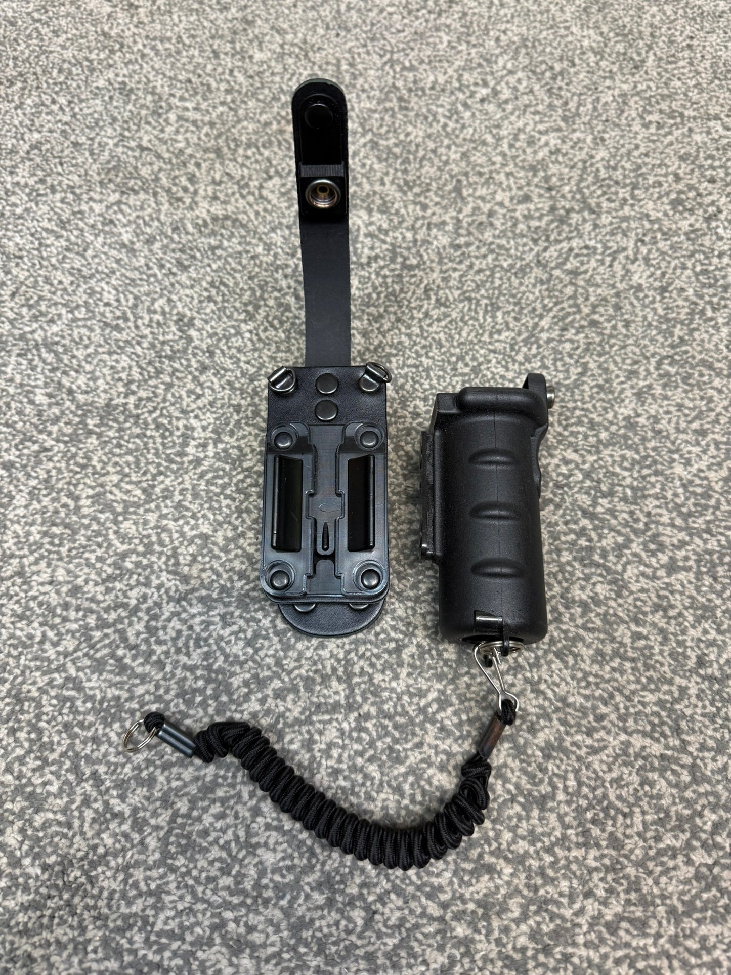 Ex Police CS Pepper Spray Holder Peter Jones Duty Belt 360° & Lanyard